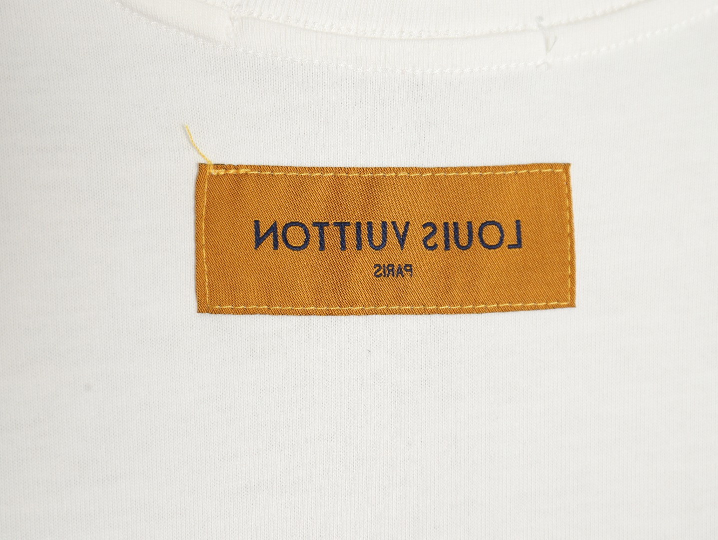 l0*is V*t0n lv short-sleeved t-shirt