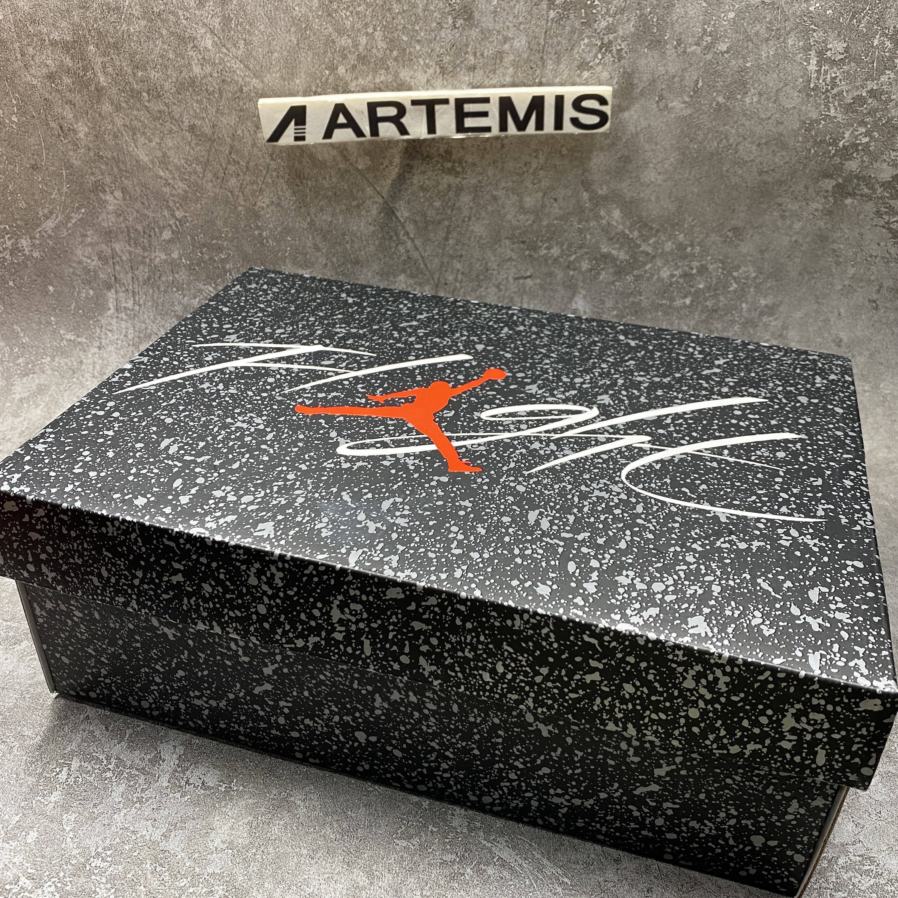 Air Jordan 4 “Canyon Purple”