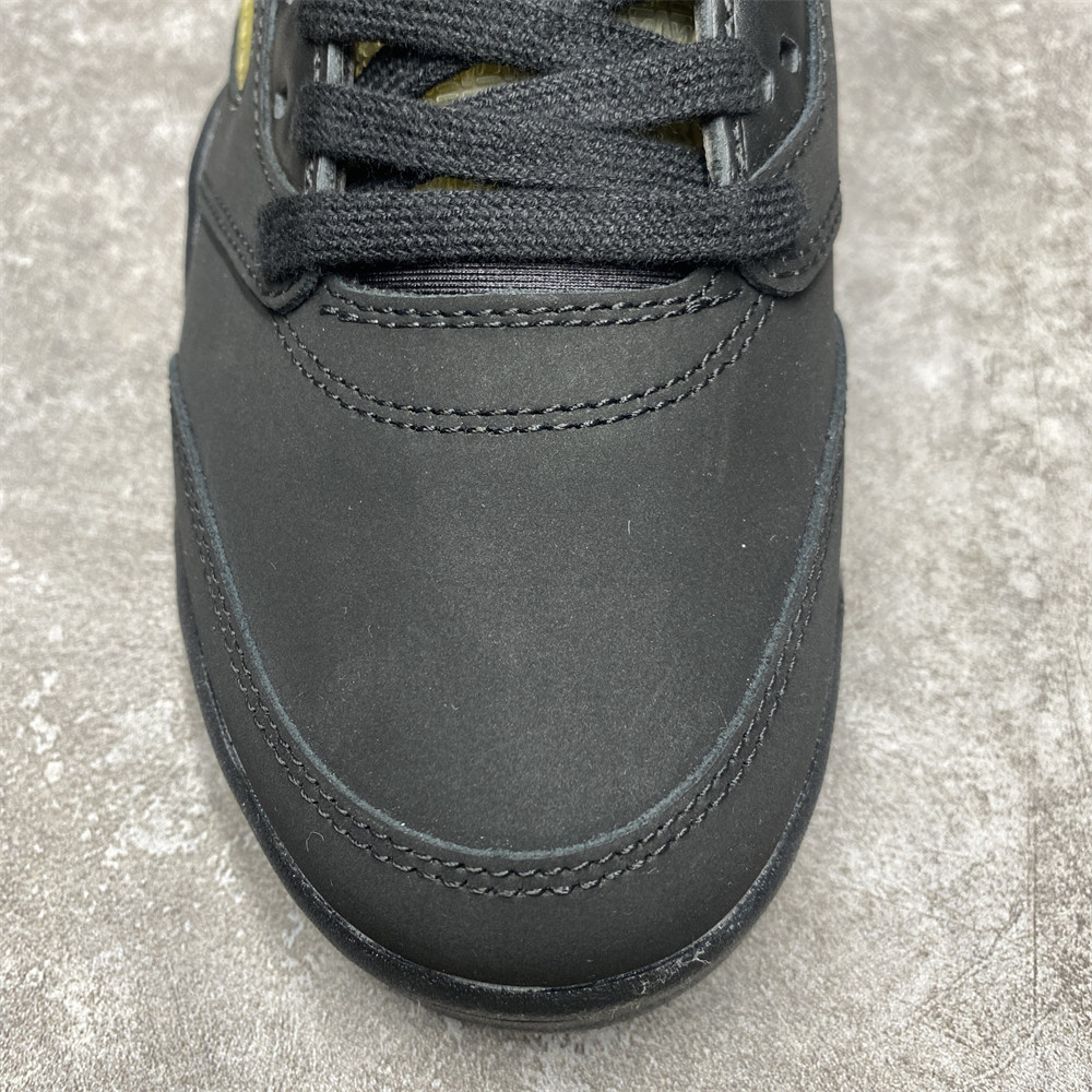 A MA MANIÉRE X AIR JORDAN 5 RETRO