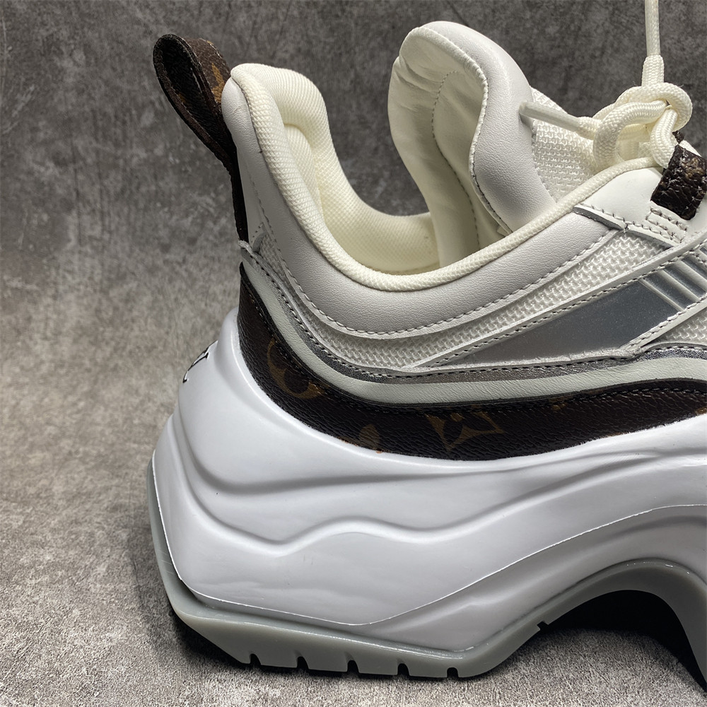 LV Archlight BLACK WHITE