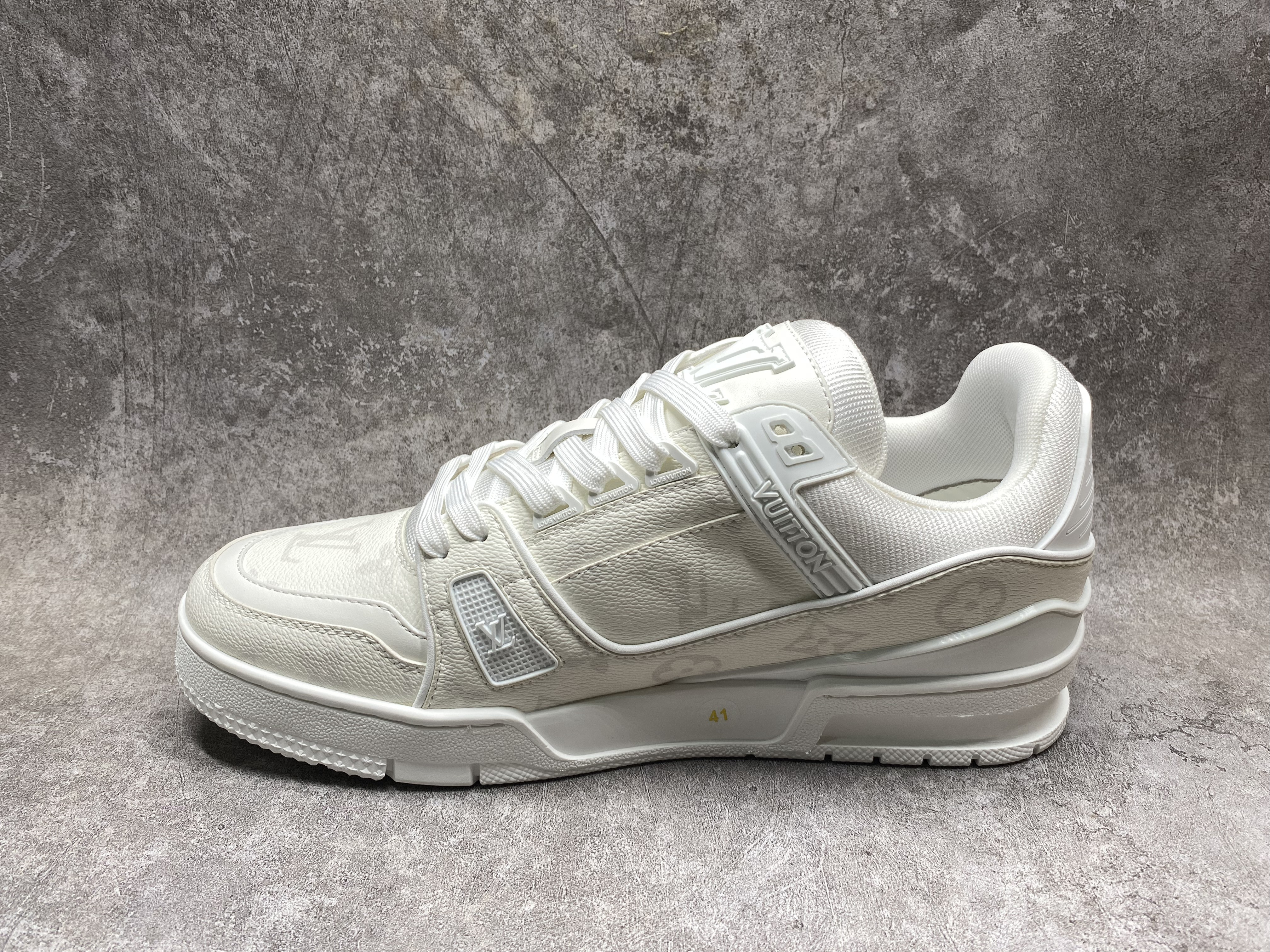 UA LV Trainer Sneaker