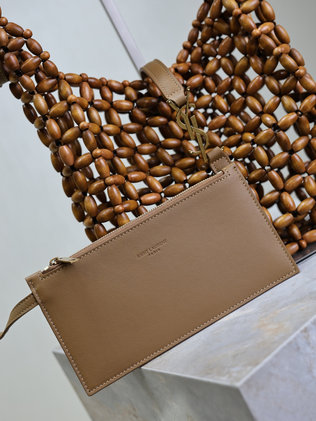 Y*L le 5 à 7 wood beads 23x22x8.5cm