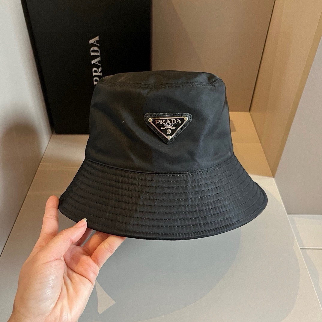 Pra*a re-nylon bucket hat