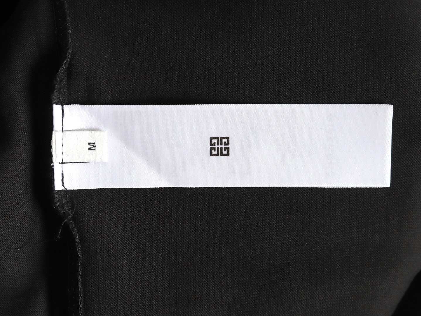 GIVENCHY 25ss Short-sleeved T-shirt