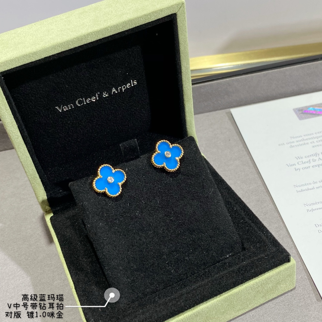 v*n cl*f & arpels sapphire blue agate Di*m*nd four-leaf clover earrings