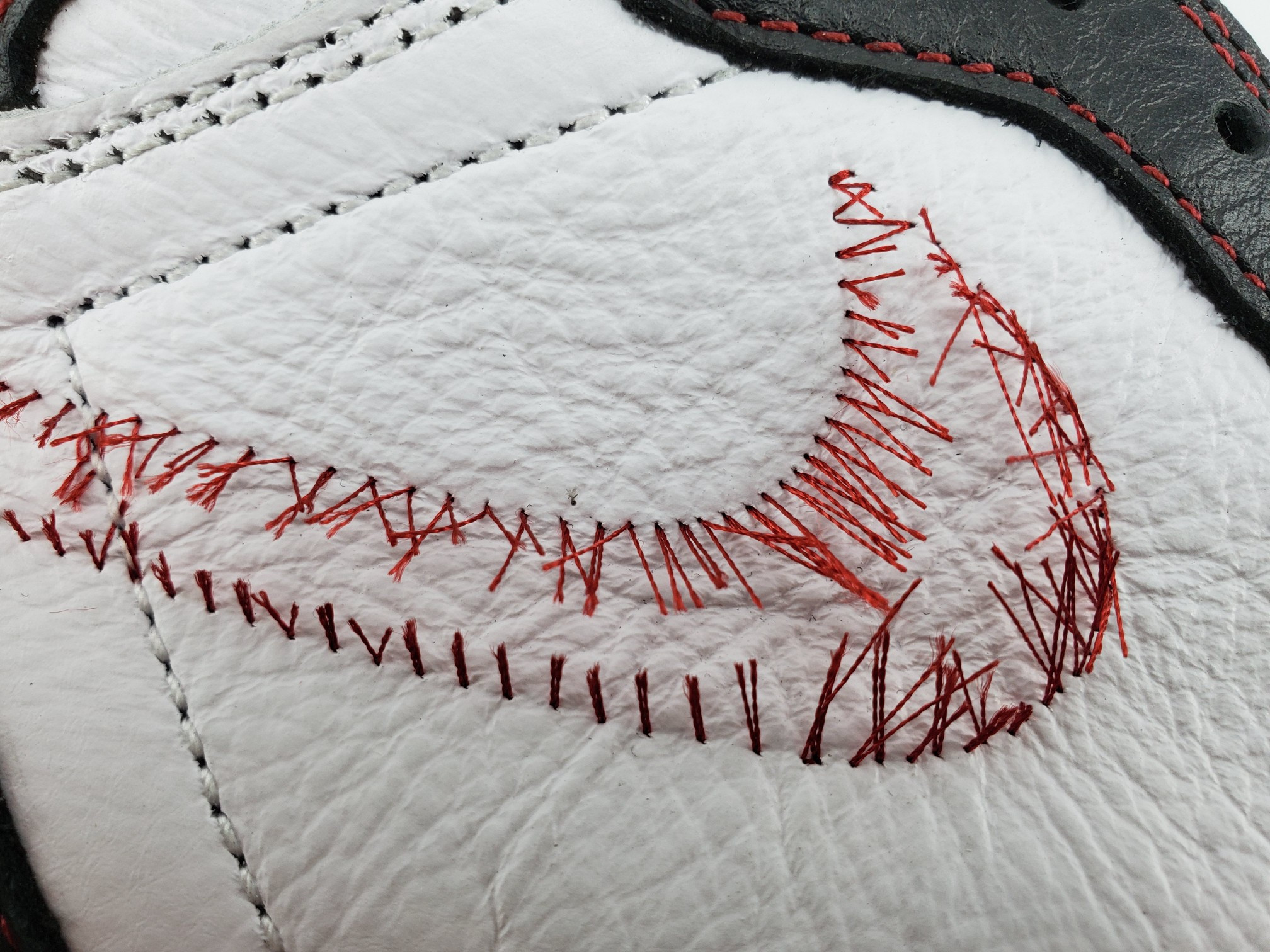 Air Jordan 1 Retro High OG Defiant