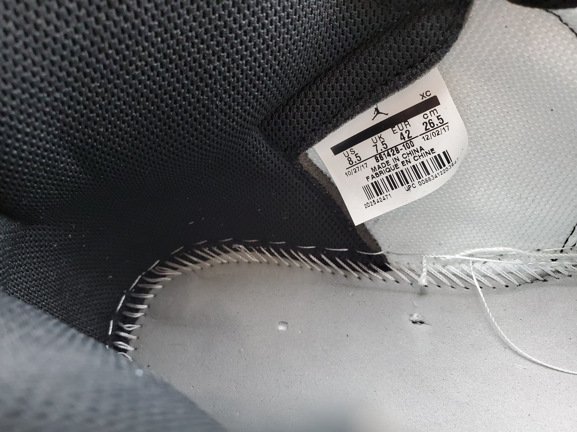 Jordan 1 Retro High Igloo