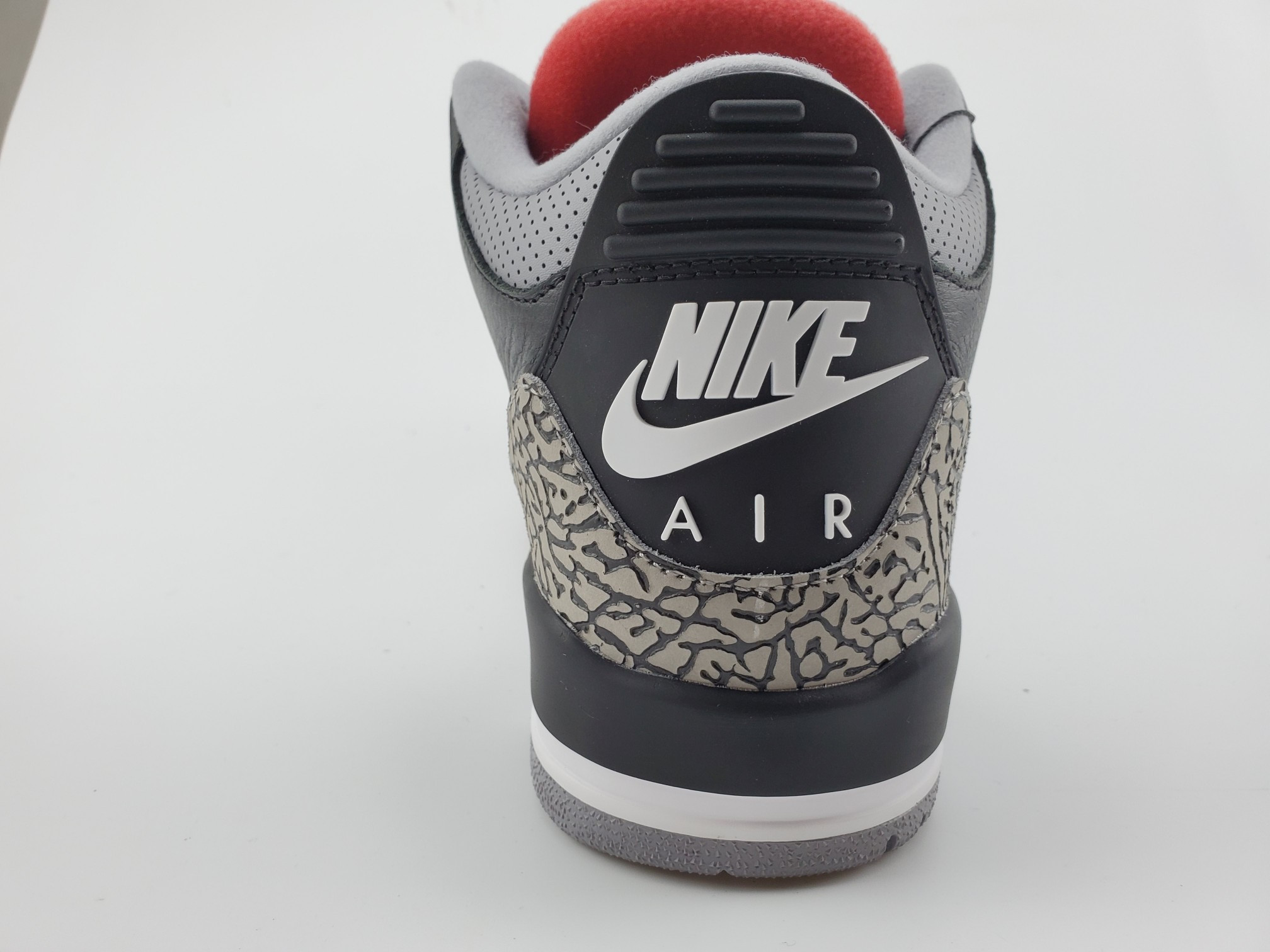 Air Jordan 3 Retro Black Cement (2018)