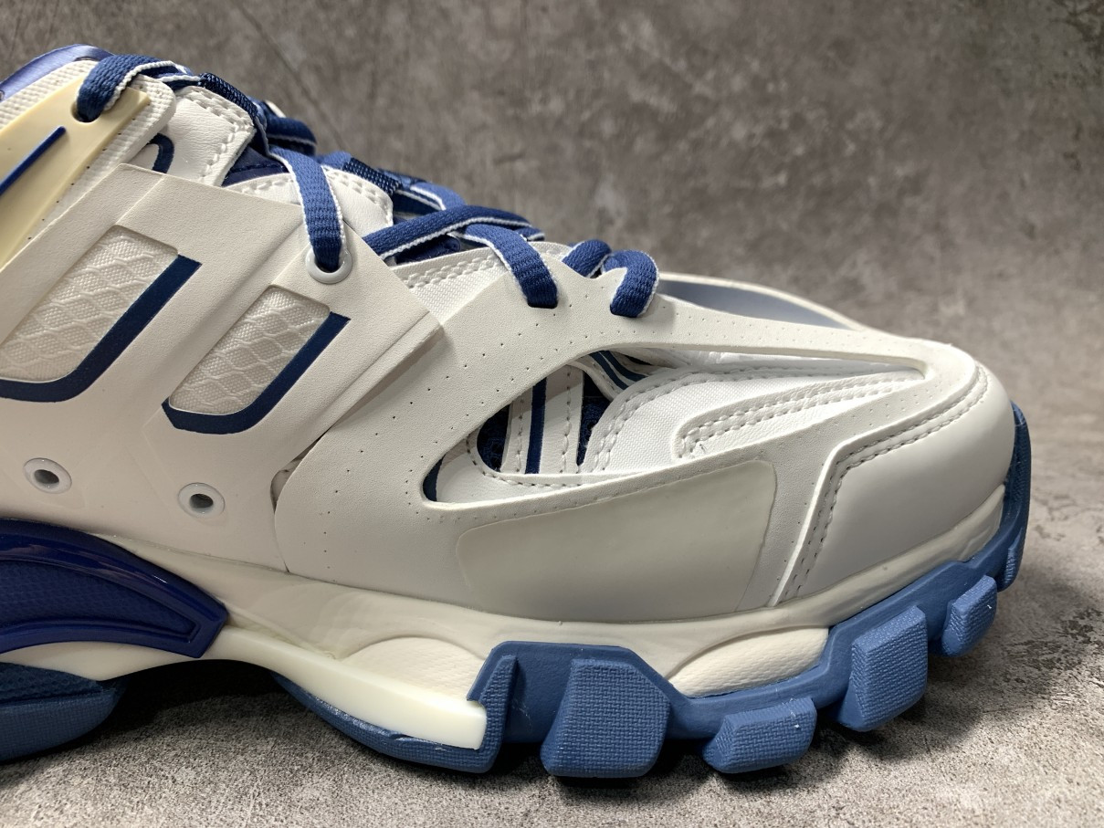 Balenciga Track Worn Out In Light Grey