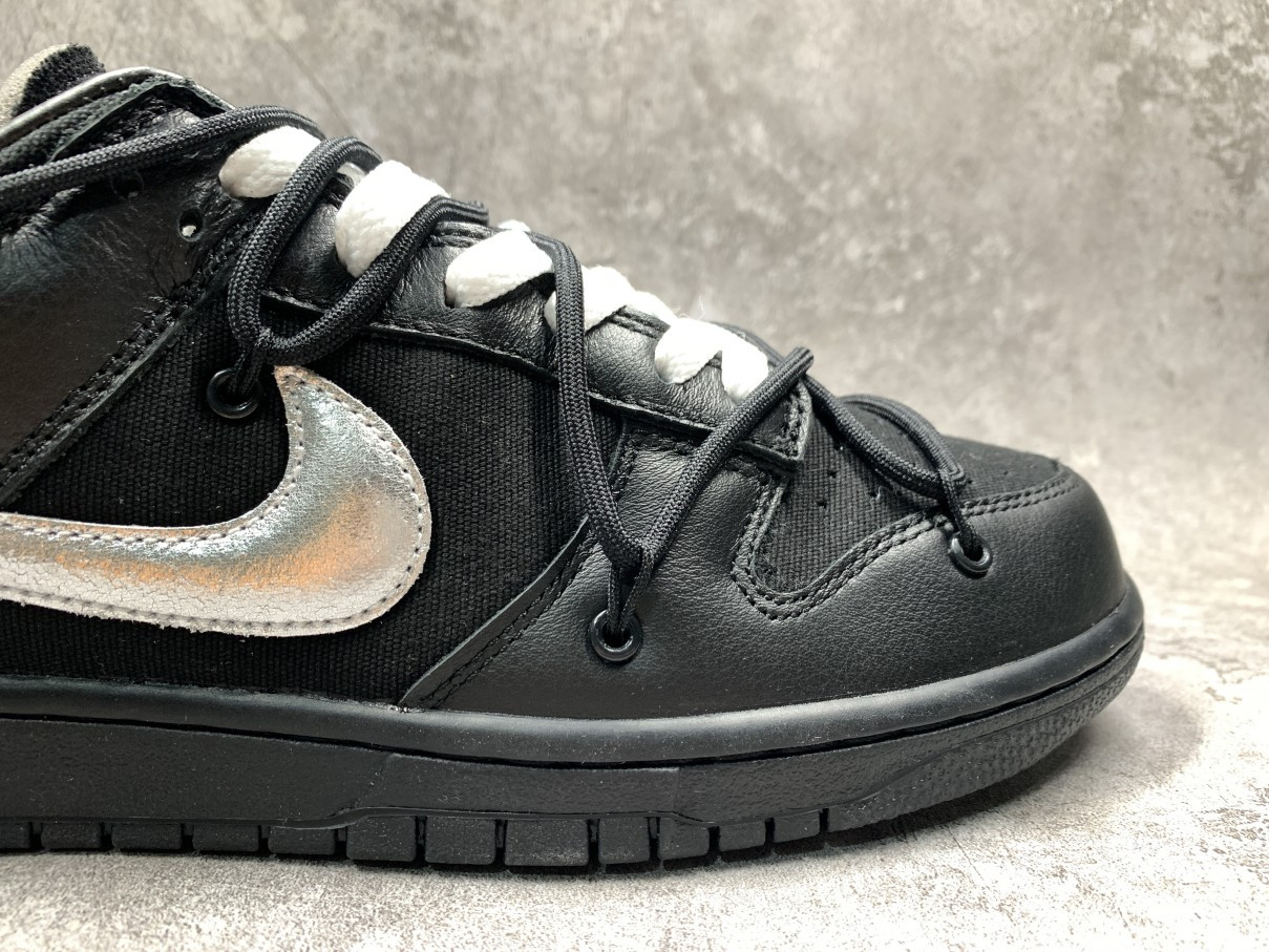 Off-White x Dunk Low