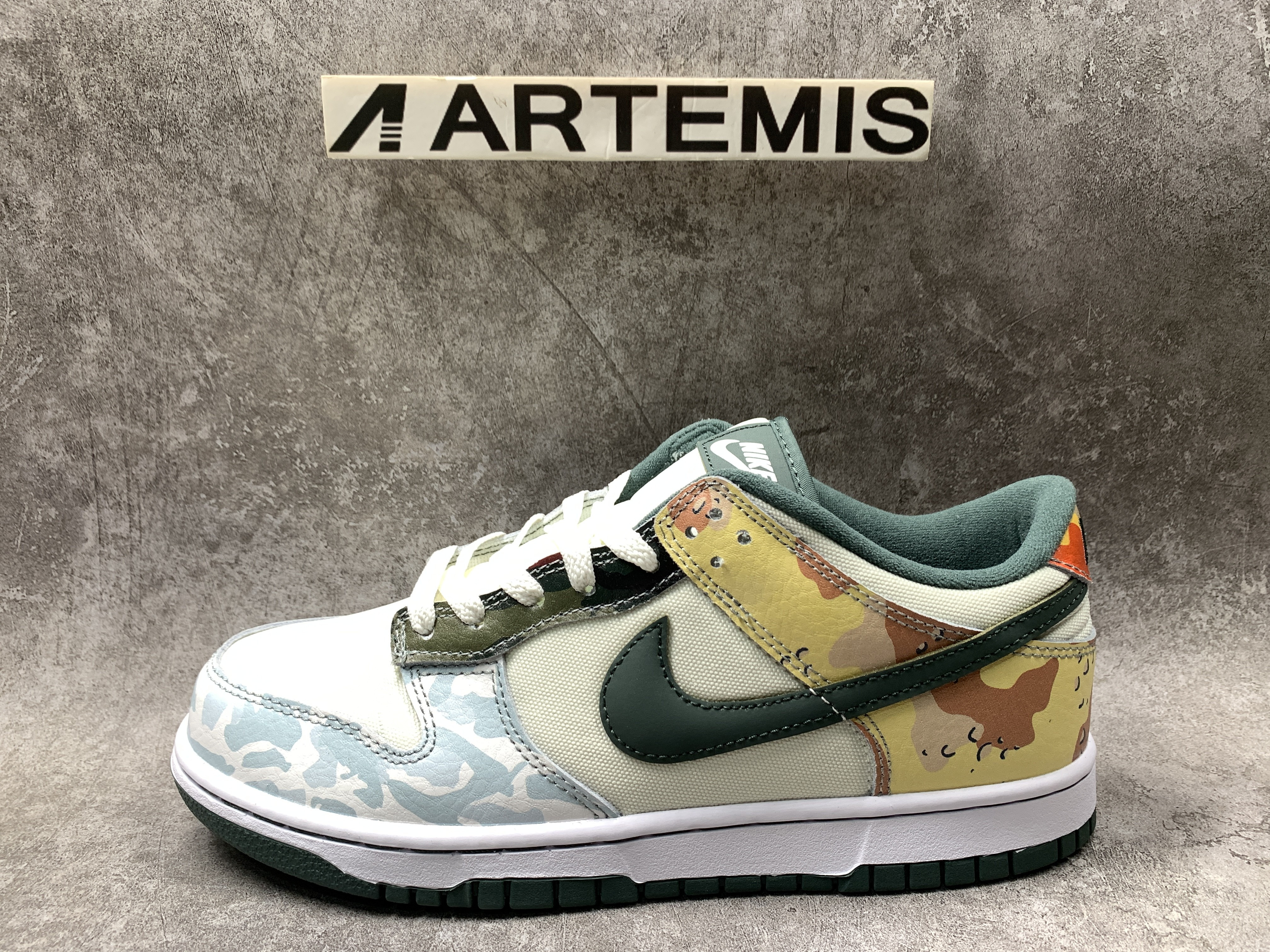 Nike Dunk Low SE Multi-Camo