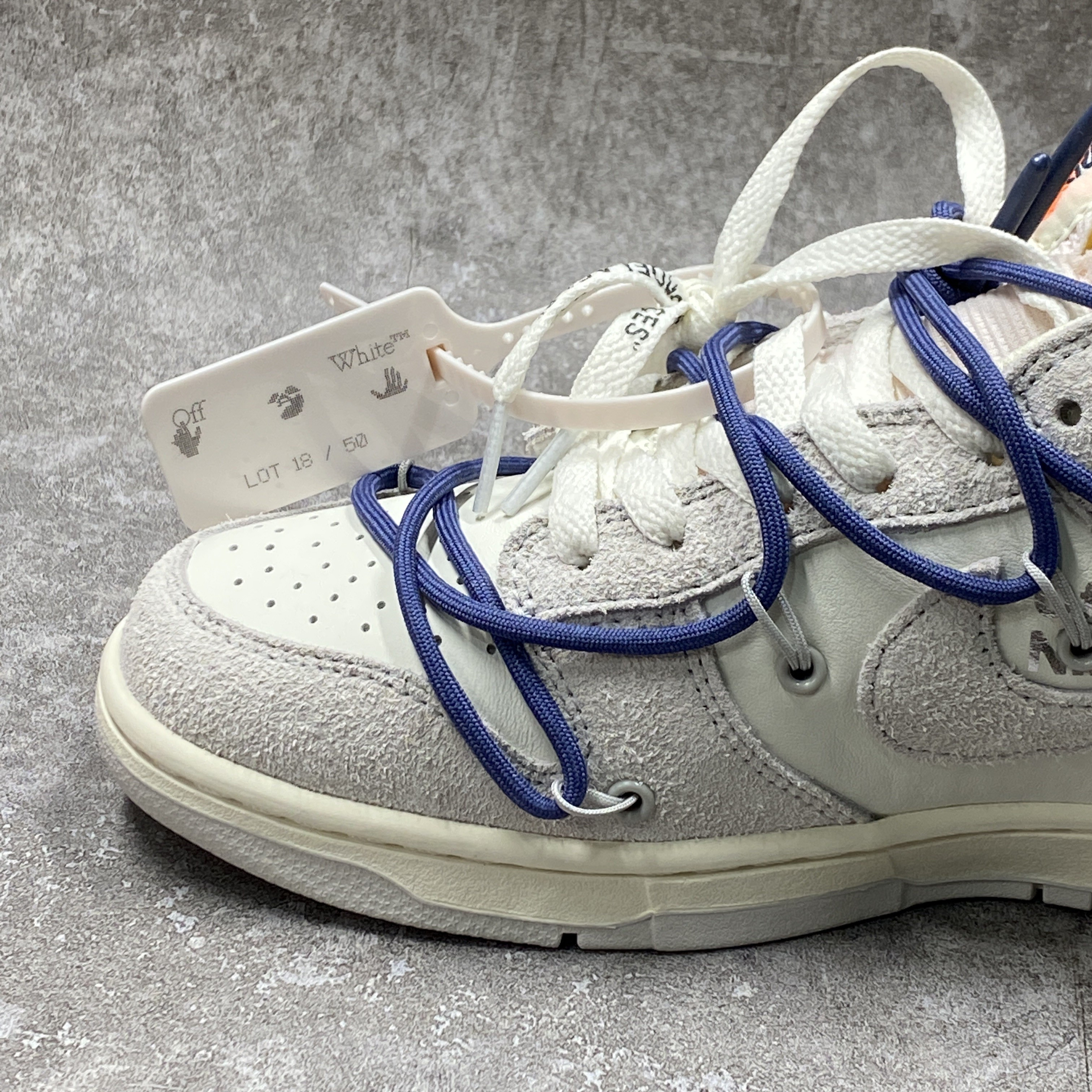 Nike Dunk Low Off-White Lot 18