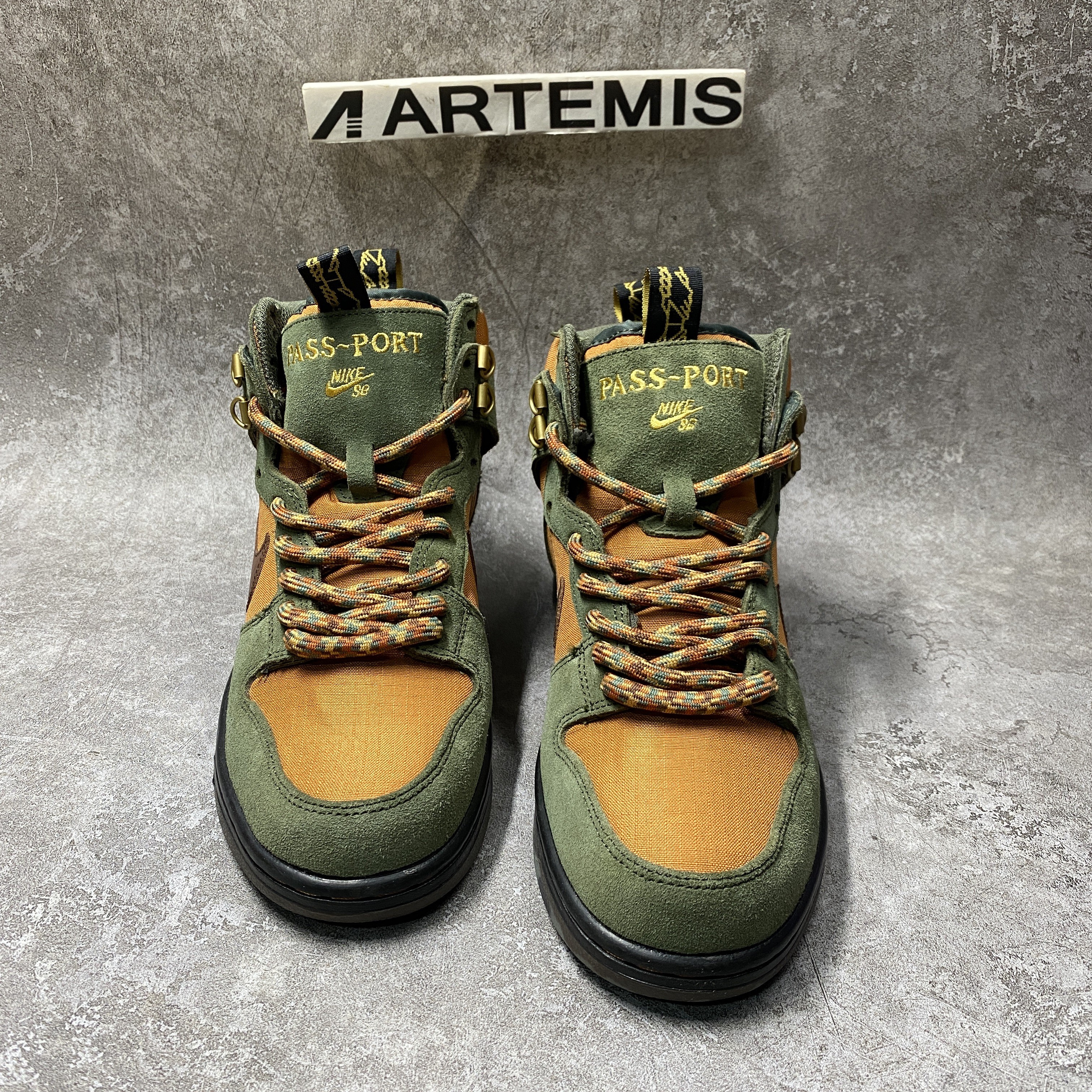 Pass-Port X Nike SB Dunk High Emerald Green Orange