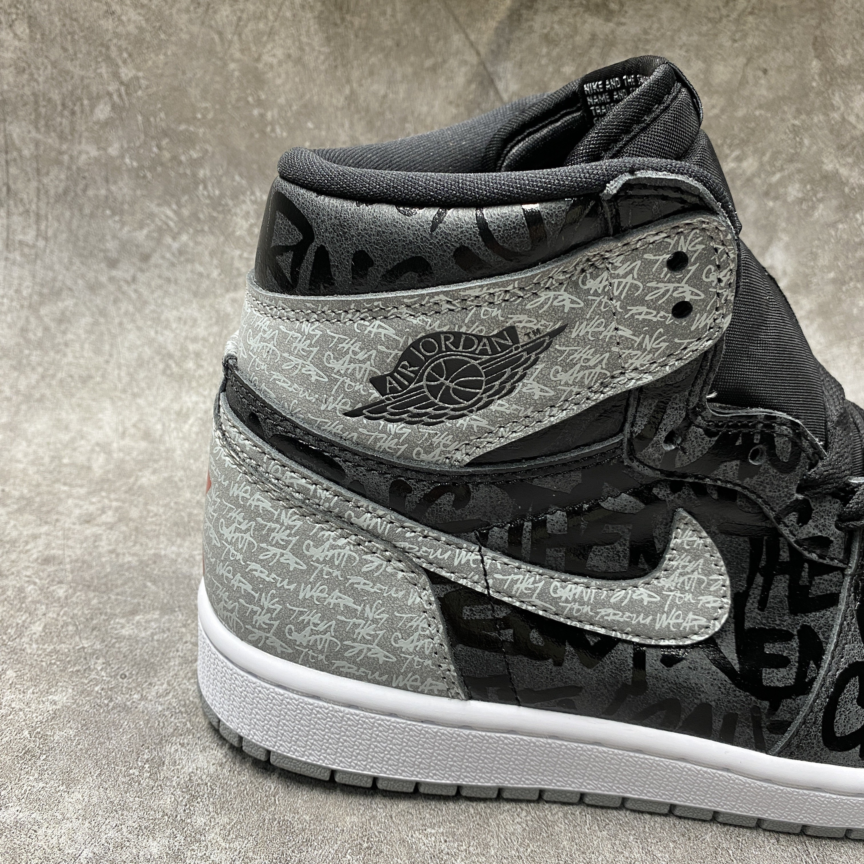 Air Jordan 1 Retro High OG Rebellionaire