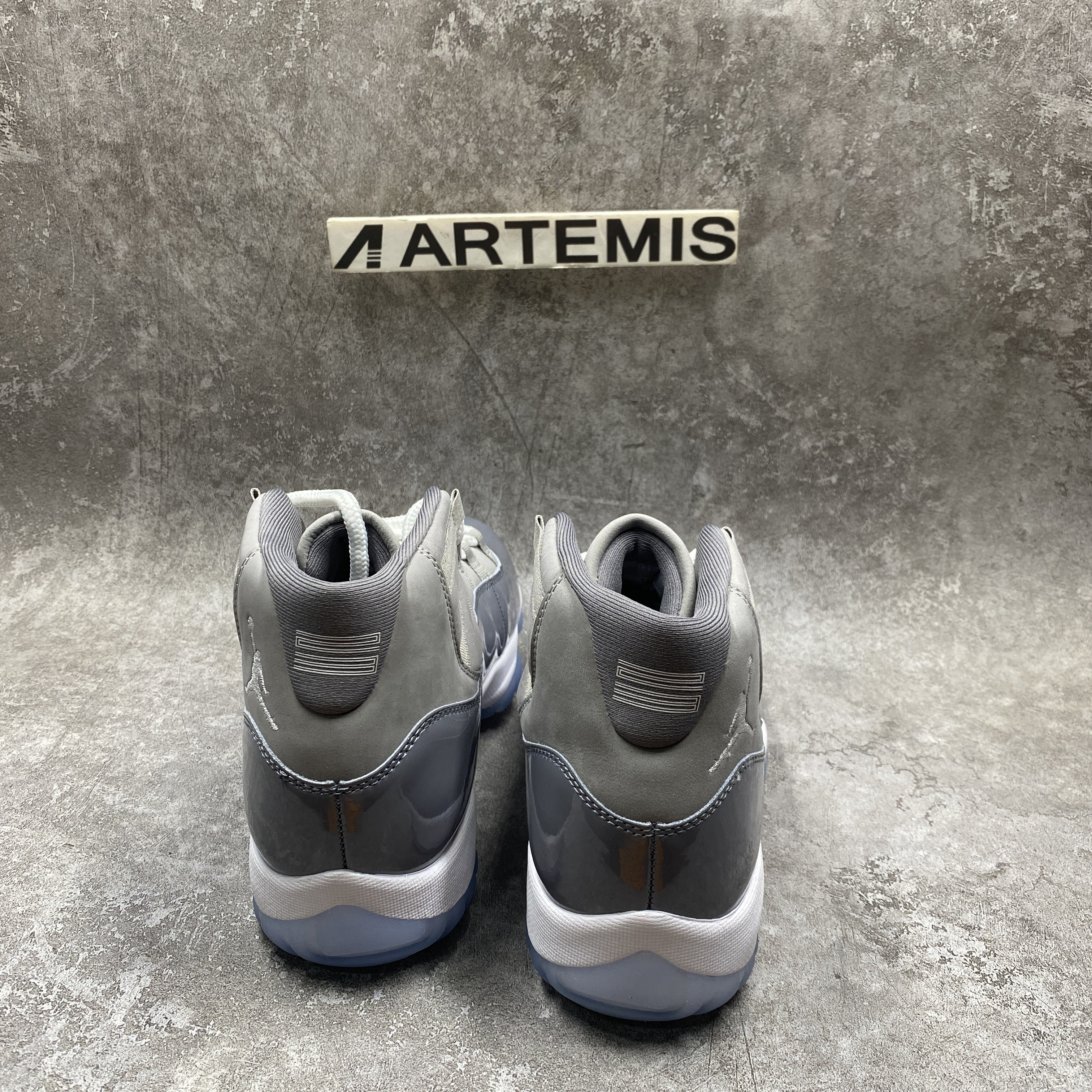 Air Jordan 11 Retro Cool Grey 2021