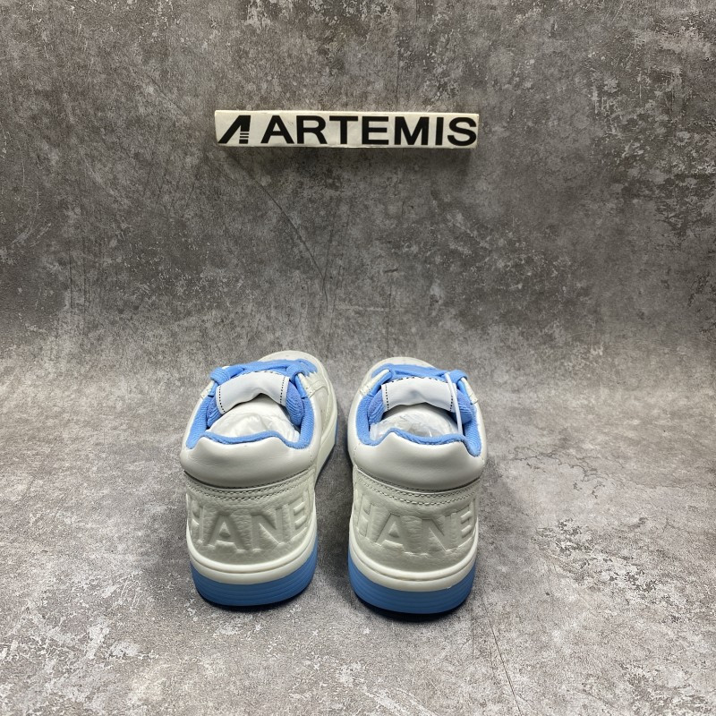 Ch*el runner tennis white light blue