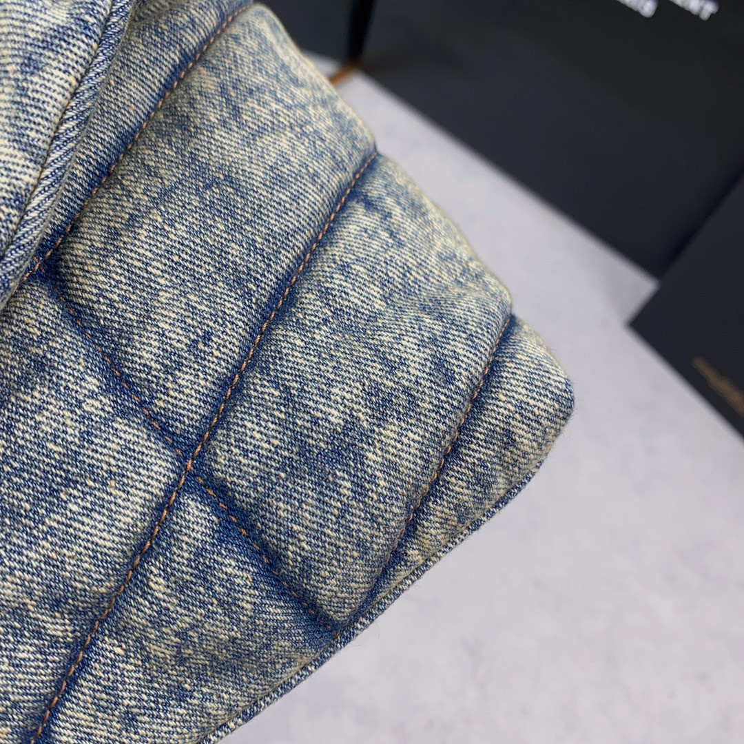 Y*L puffer in suede and denim light blue 23 x 15.5 x 5.8 cm