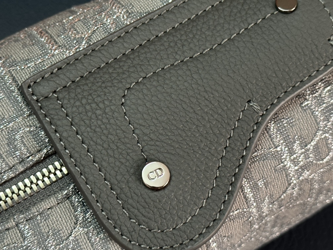 D*or lingot toiletry bag gray white oblique mirage technical fabric 8.5 x 5 x 4 inches