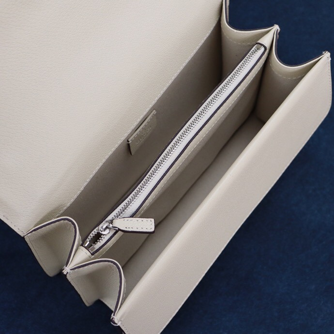 G*u*i dionysus small shoulder bag white 28x18x9cm