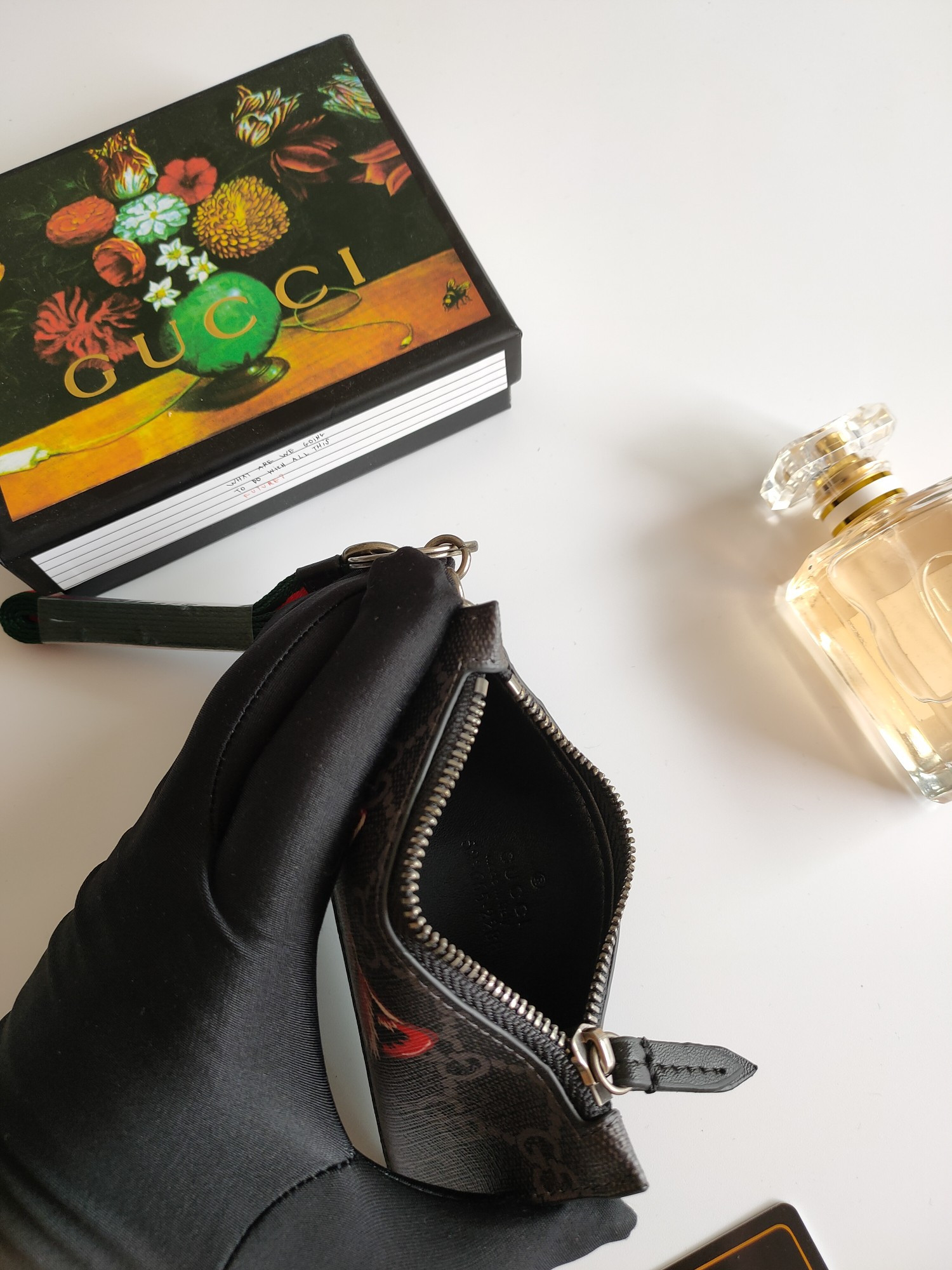 G*u*i gg card case wallet