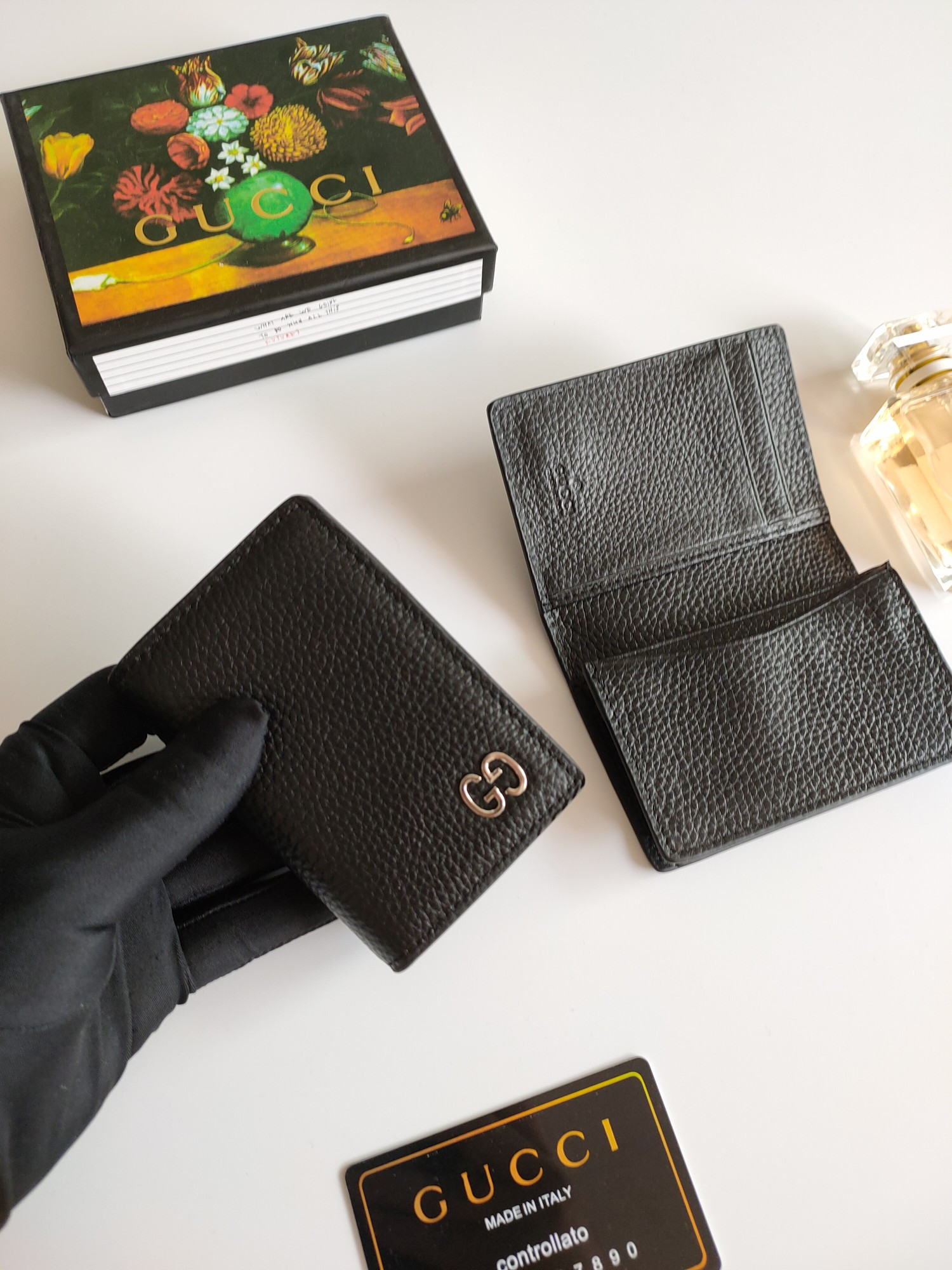 G*u*i gg card case wallet