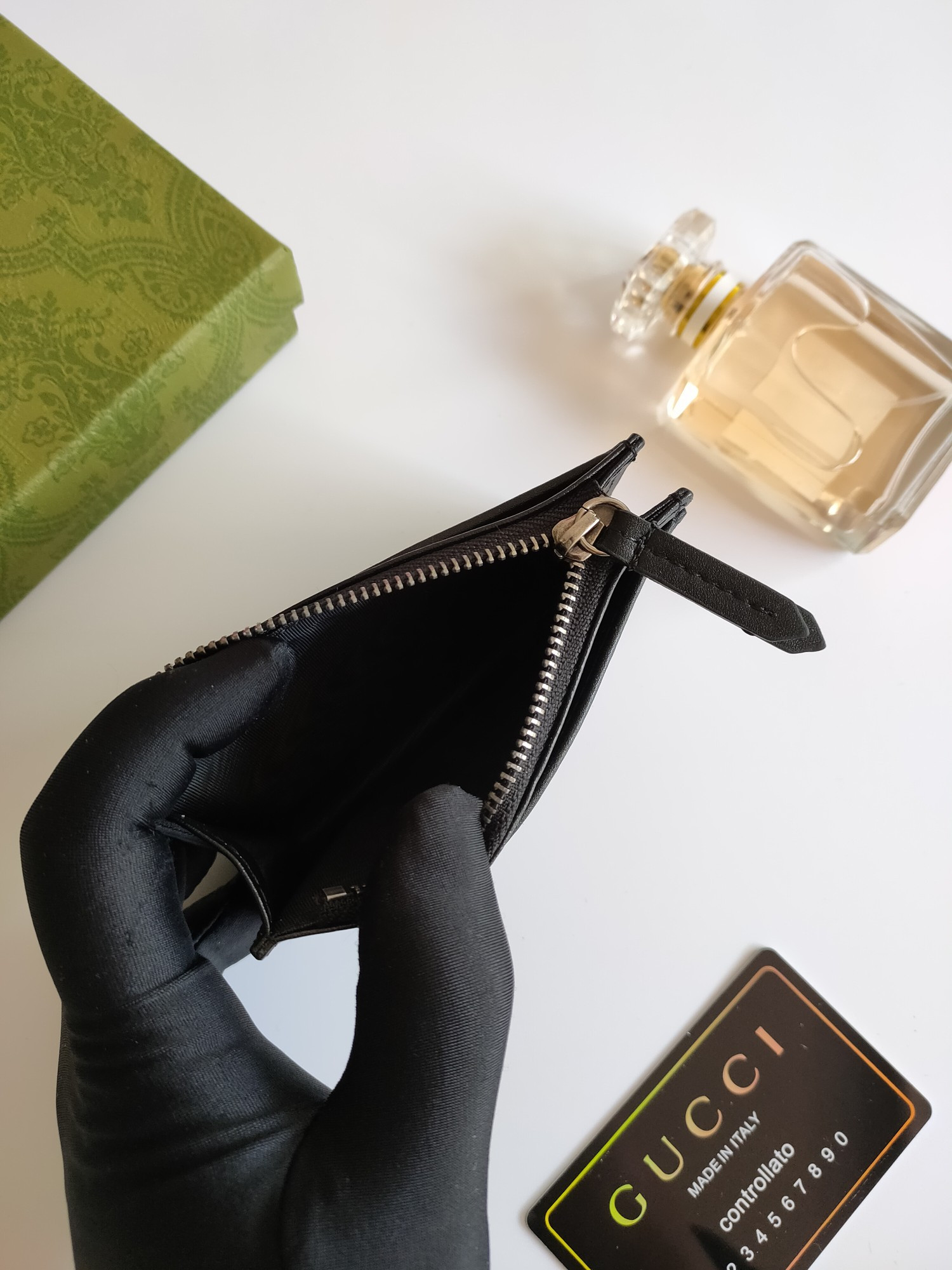 G*u*i gg card case wallet