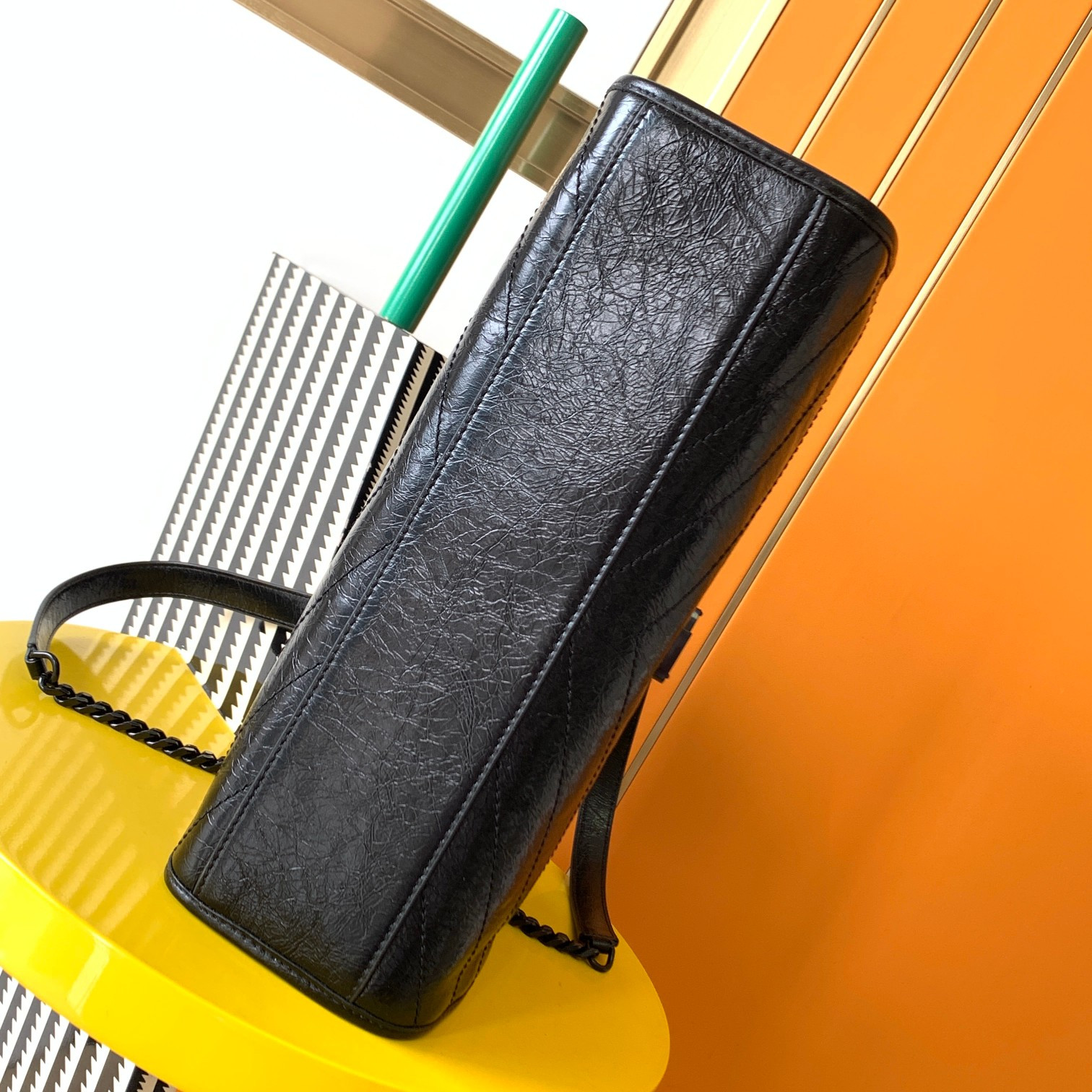 Y*L niki shopping in vintage leather 12.9 x 10.6 x 4.5 inches