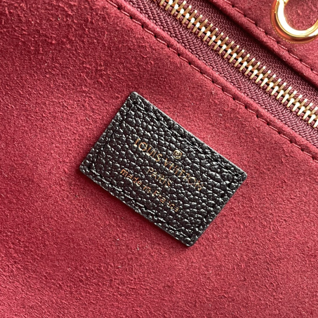 LV M45659 Onthego PM 9.8 x 7.5 x 4.5 inches