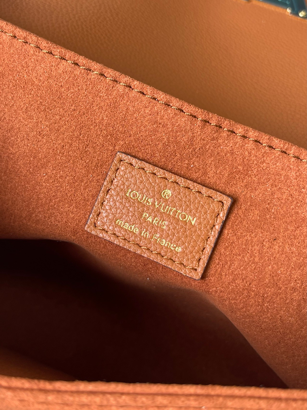 LV M22952 Oxford 8.7 x 6.3 x 3.7 inches