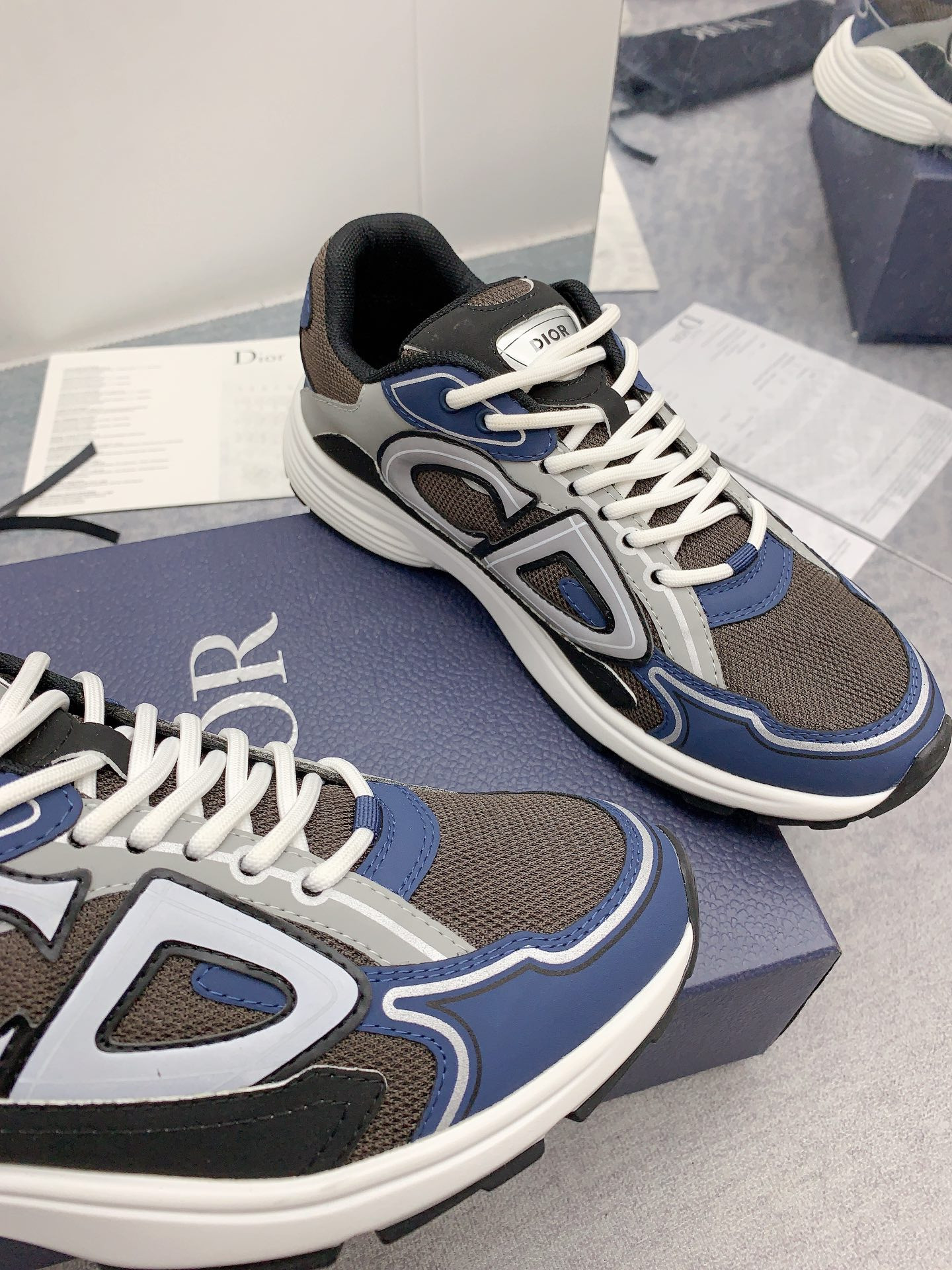 ua D*or b30 sneaker anthracite gray mesh and black blue and D*or gray technical fabric