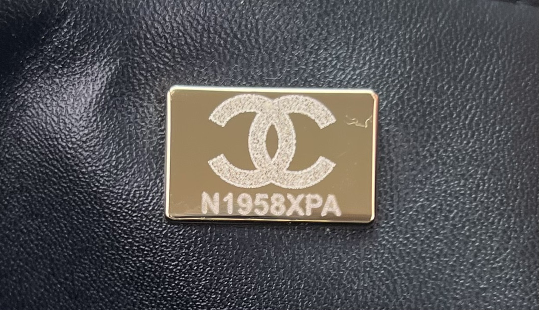 Ch*el classic 11.12 handbag tweed & gold-tone metal 6 × 9.9 × 2.5 in