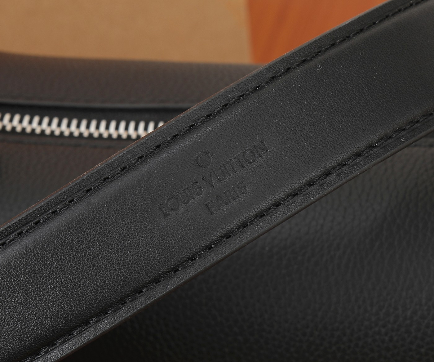 LV Side Trunk MM M25160 8.3 x 5.5 x 2.4 inches