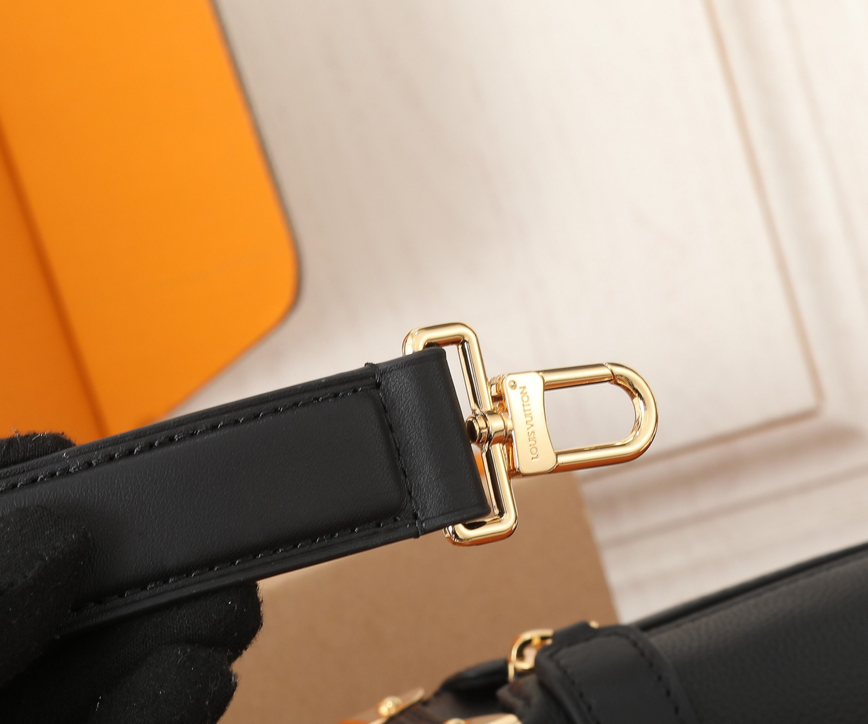 LV Side Trunk PM M23817 7.1 x 4.9 x 3.1 inches