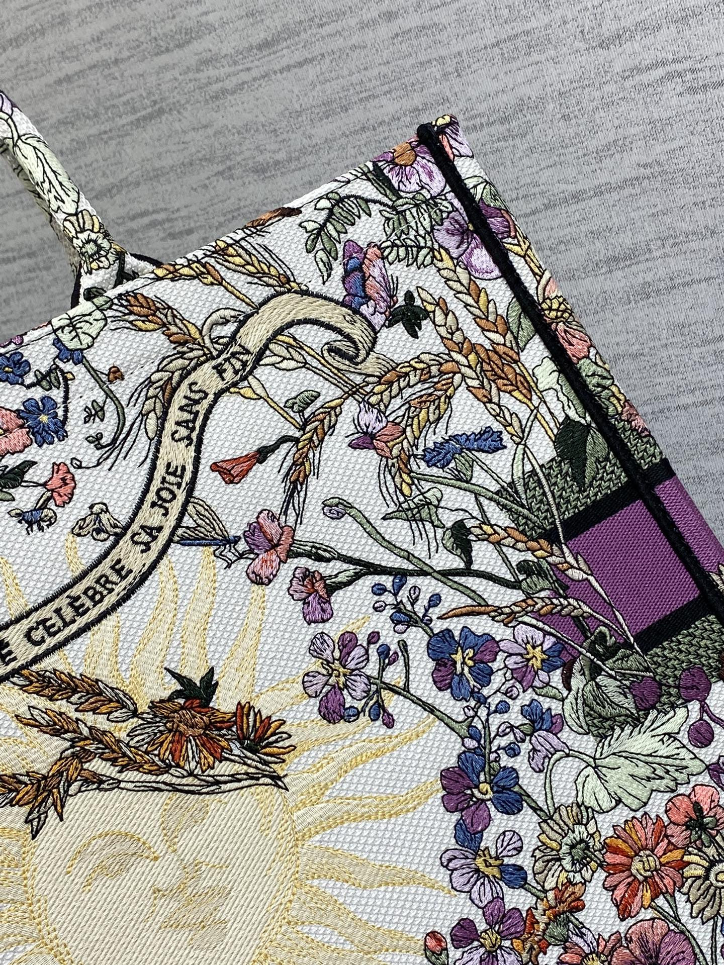 D*or book tote ecru multicolor D*or 4 saisons Été soleil embroidery 42 x18 x35cm