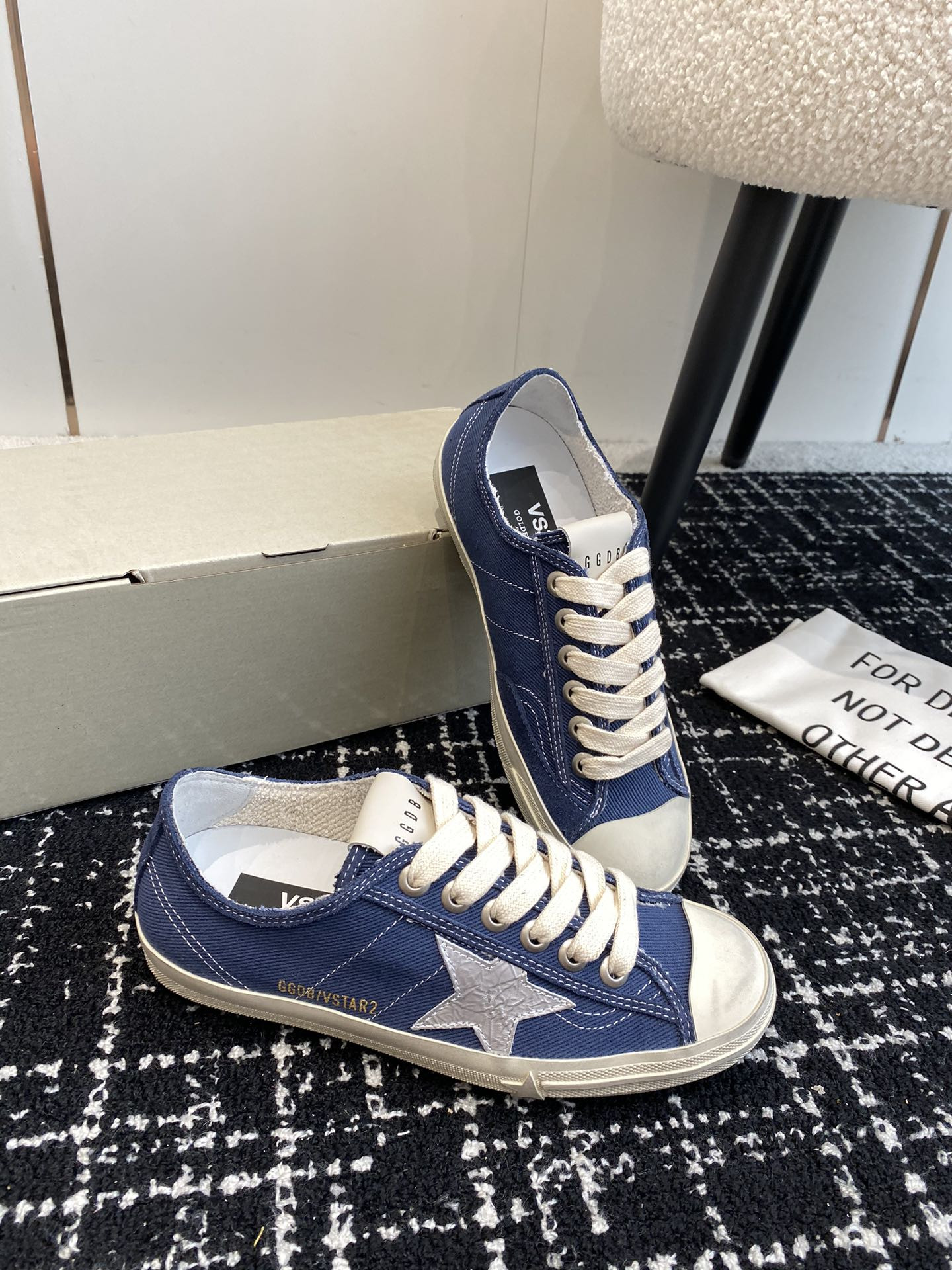 UA Golden Goose V-STAR Sneaker