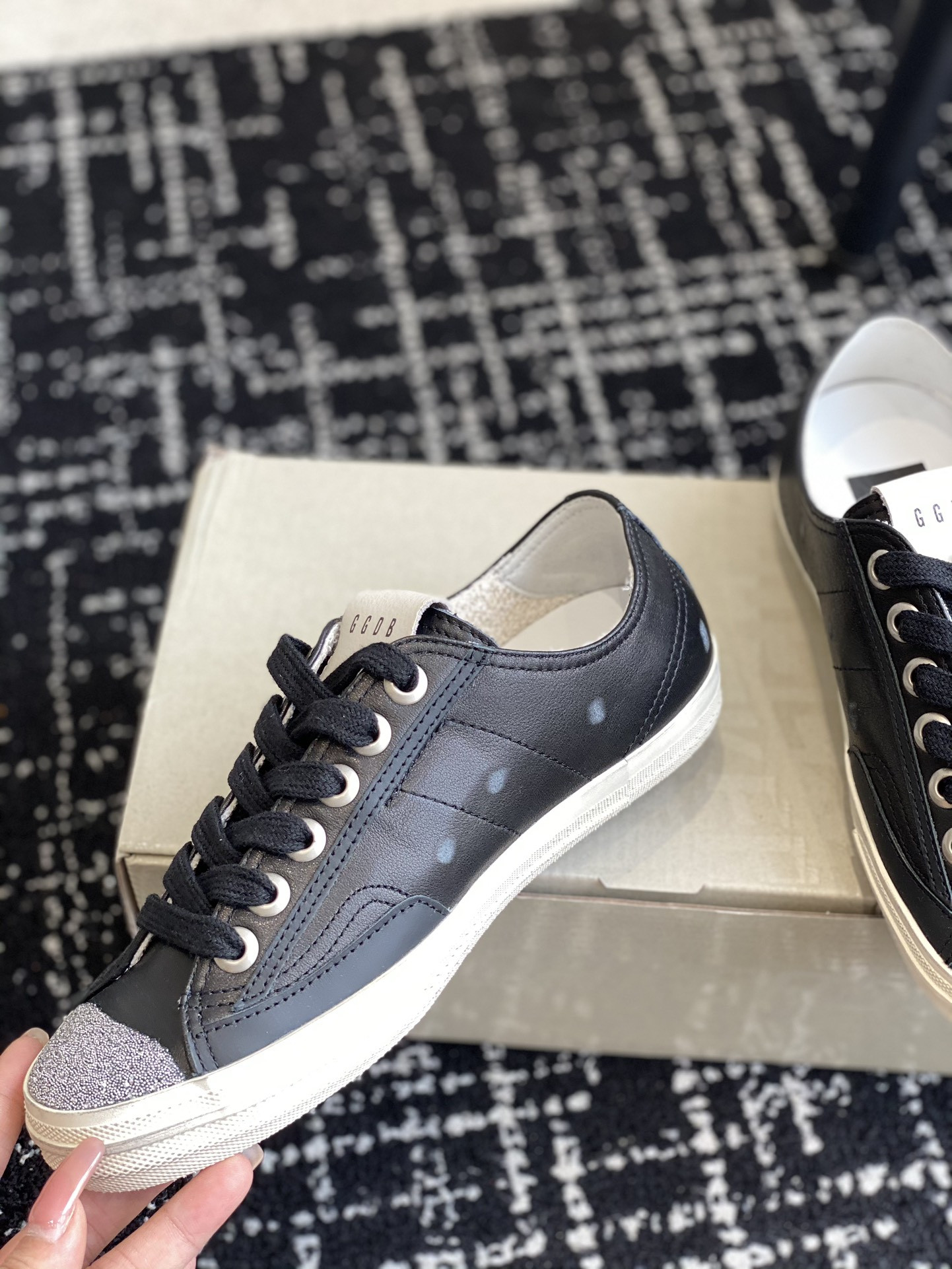 UA Golden Goose V-STAR Sneaker