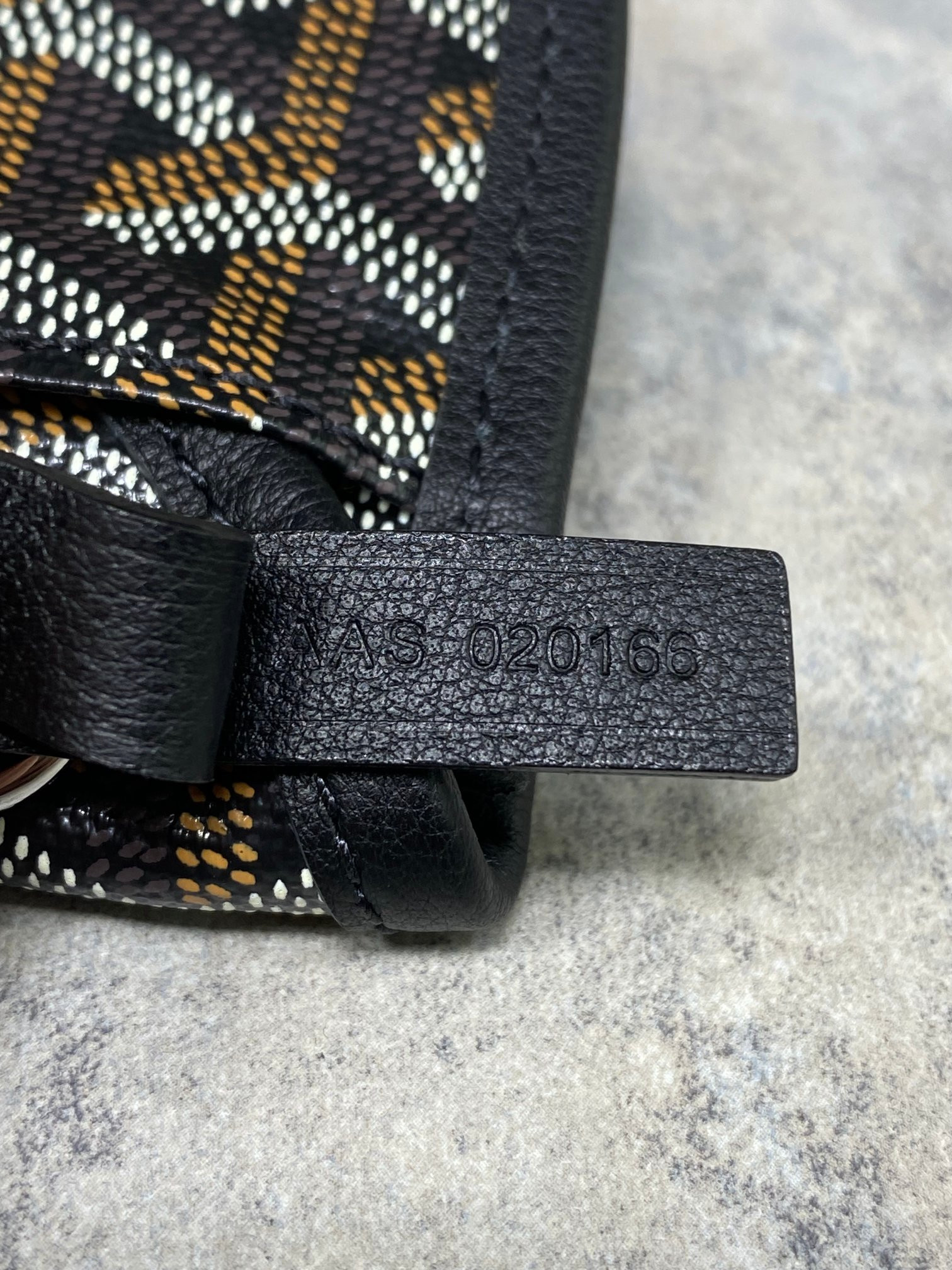 Go*ard anjou mini bag 20 cm x 10 cm x 20 cm