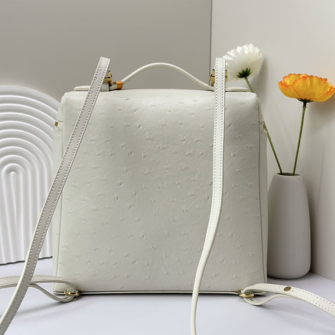 L**o p*ana extra pocket backpack l23.5 ostrich-grained leather 23 x 21 x 8 cm