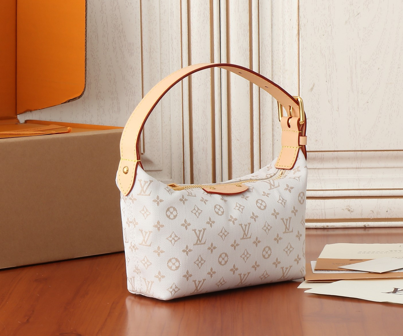 LV Hills Pochette M12433 18.5x11x6.5CM