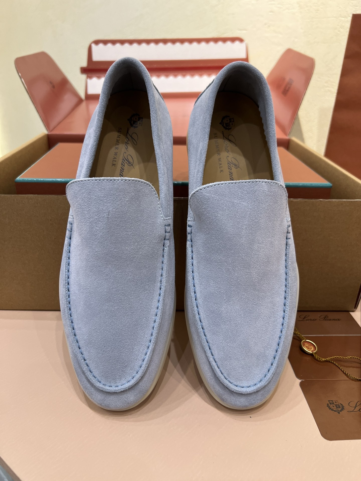 ua L**o p*ana summer walk loafers
