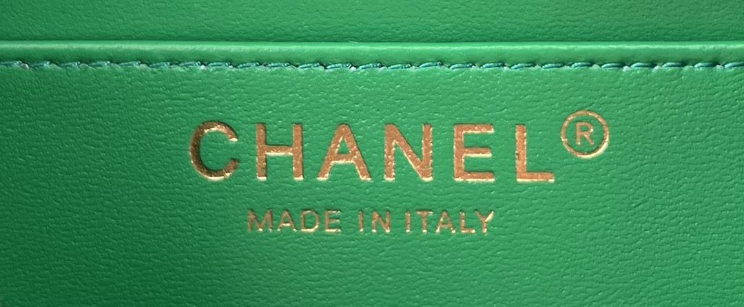 Ch*el classic flap bag 20cm