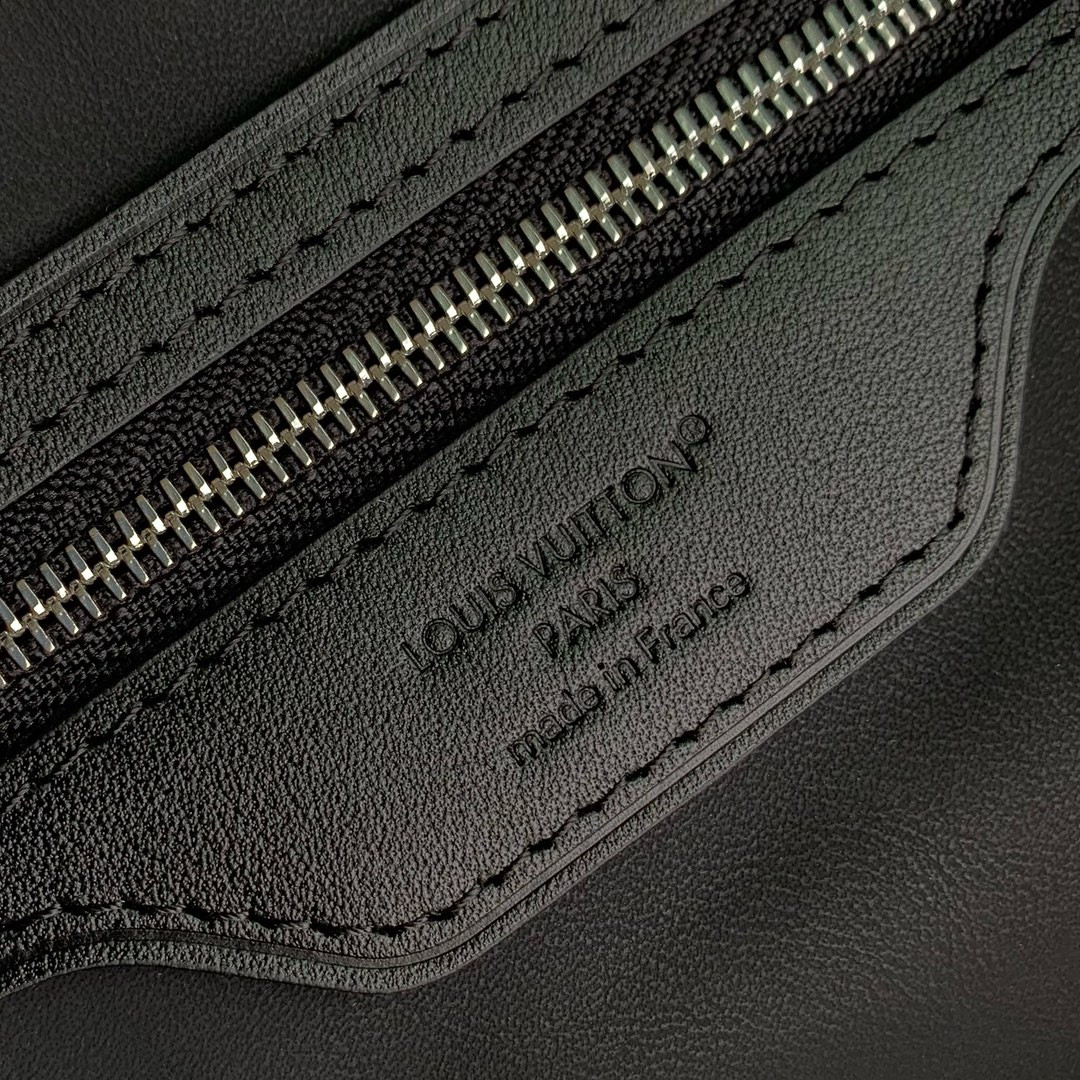 LV Speedy Soft 30 Dark M12243 21 x 17 x 30 cm