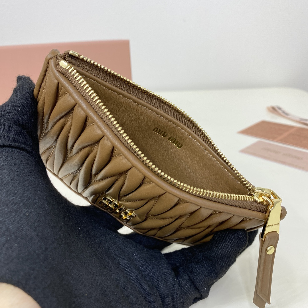 Miu Miu Matelassé nappa leather card holder 8X15cm