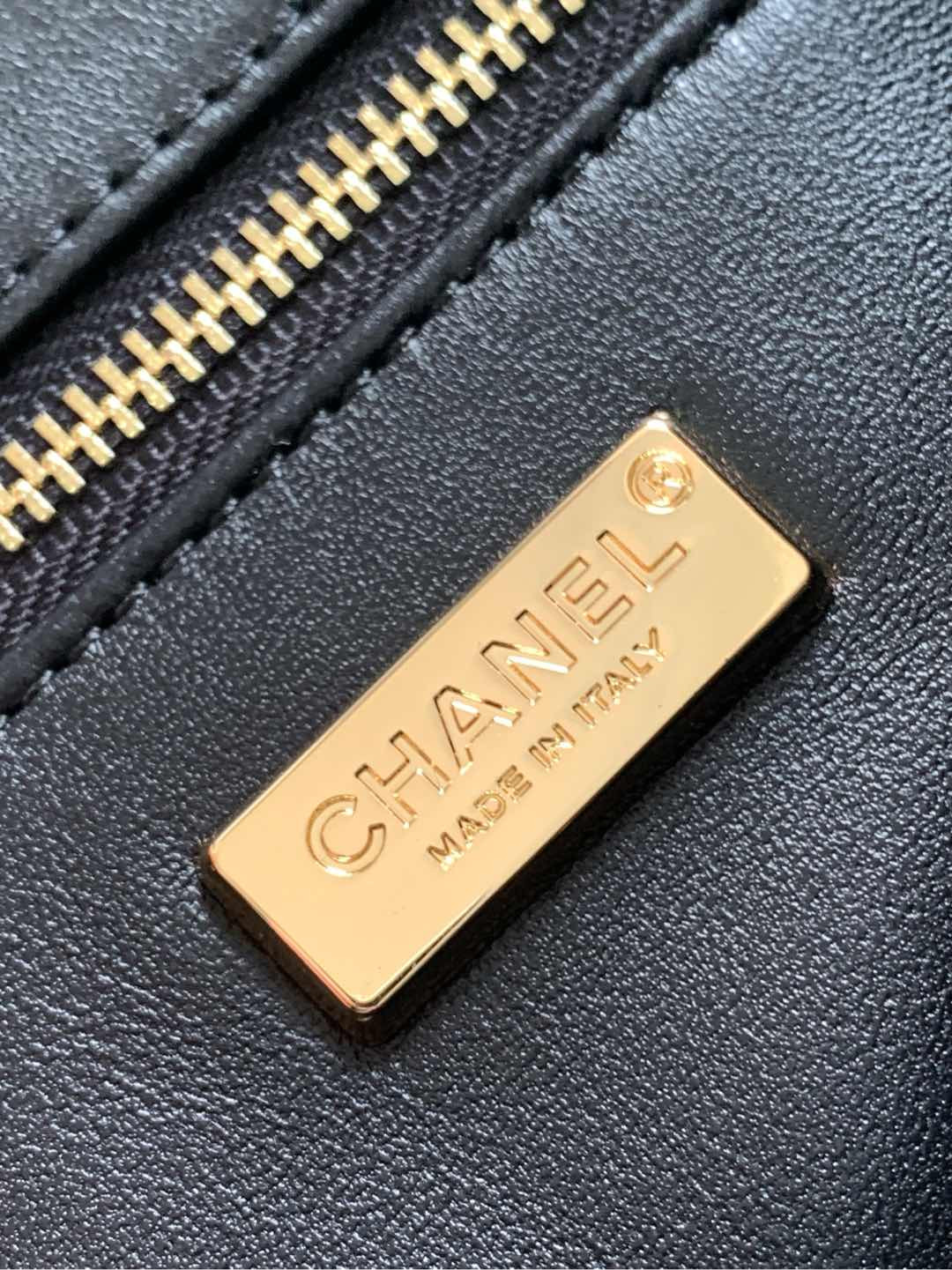 Ch*el flap bag 14x21x8cm