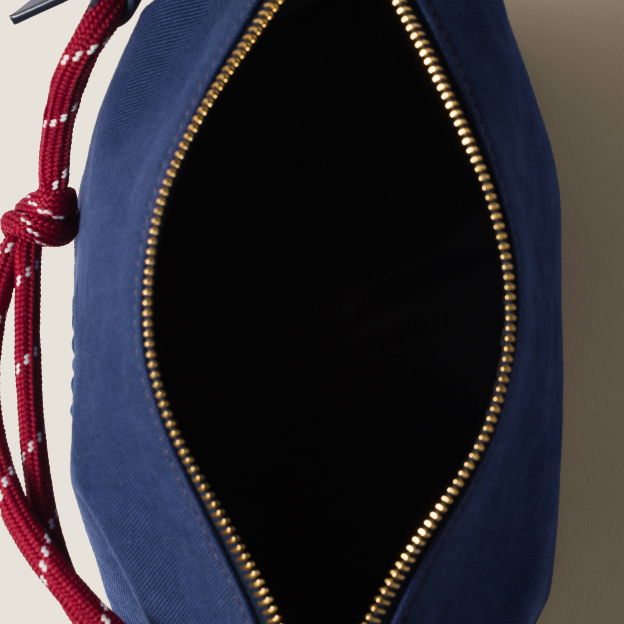 Miu Miu Gabardine pouch 14x18.5x10cm