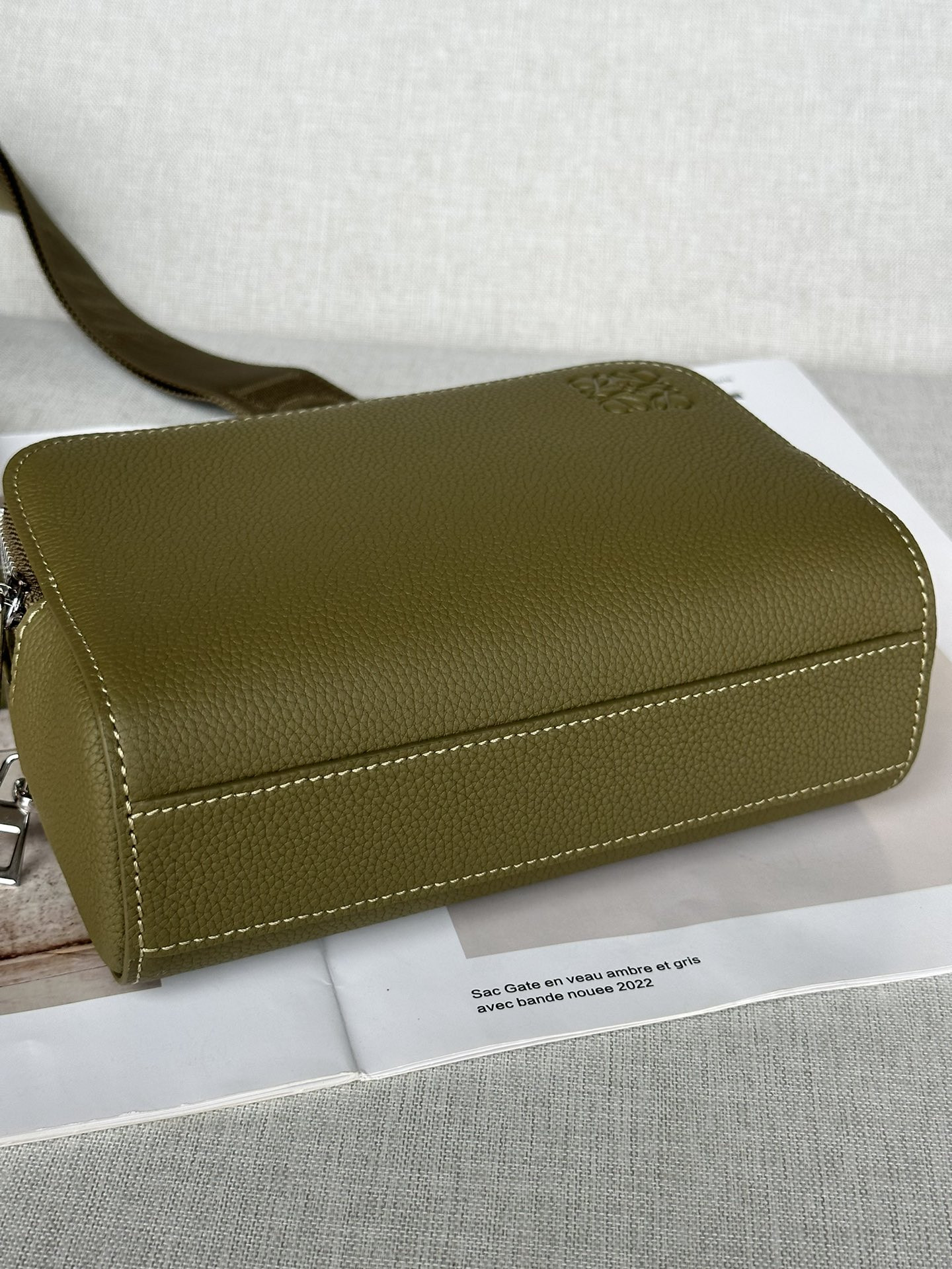 L0ew* mini crossbody camera bag in soft grained calfskin 18x8.5x13cm