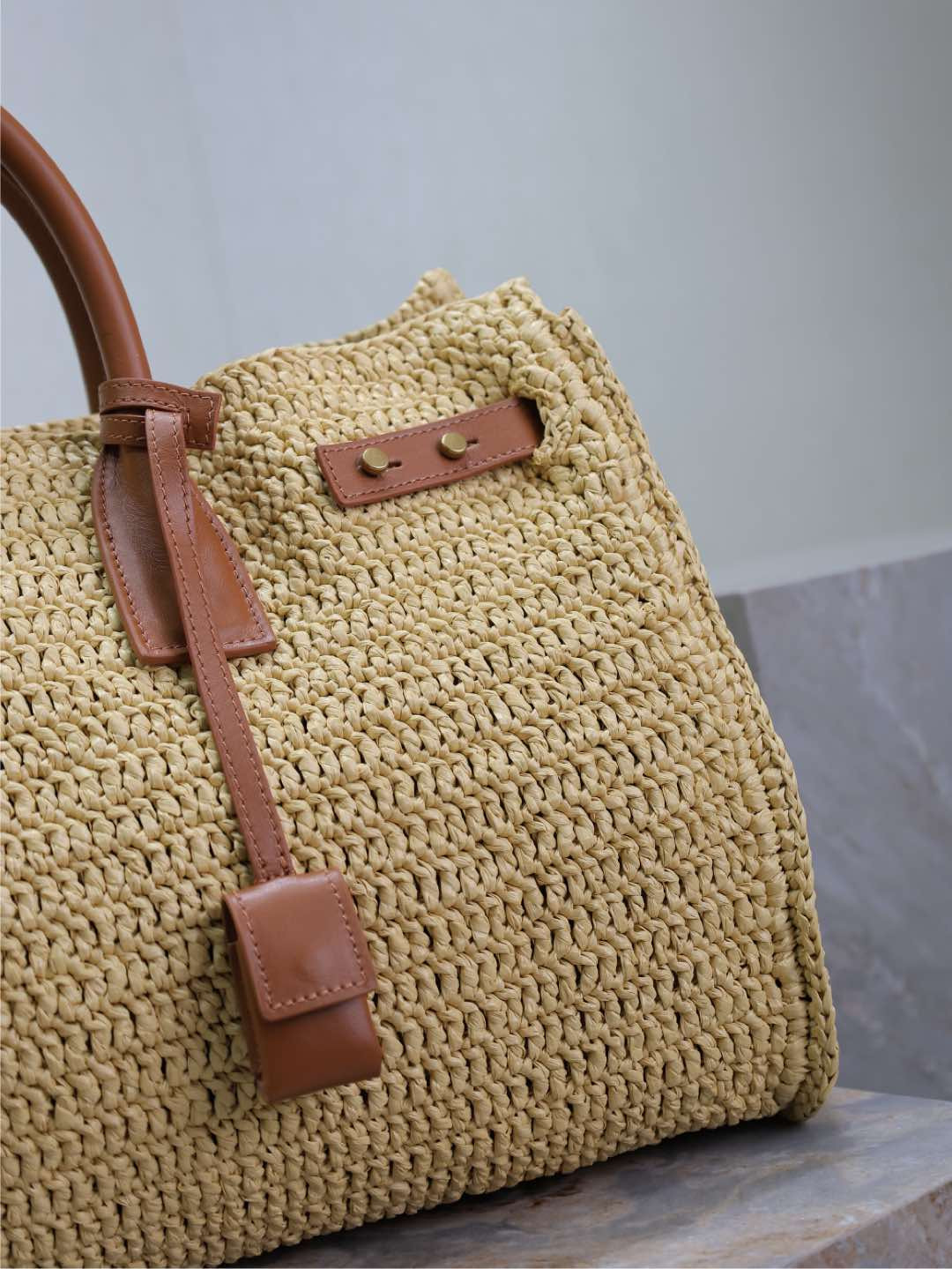 y*l sac de jour S*pple in raffia and leather - medium 41x28x13cm