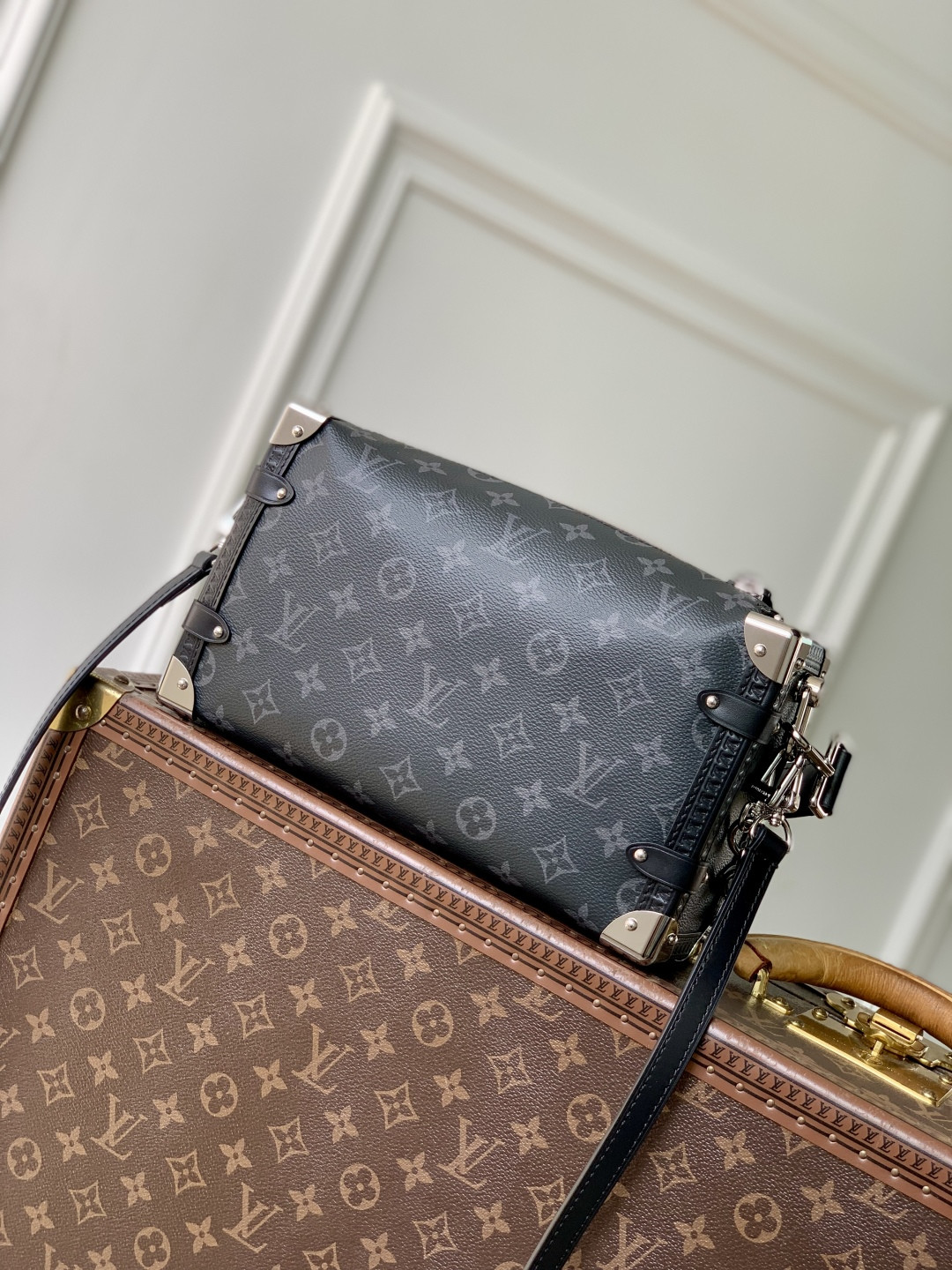 LV Side Trunk MM East West M26226 28x15x7cm