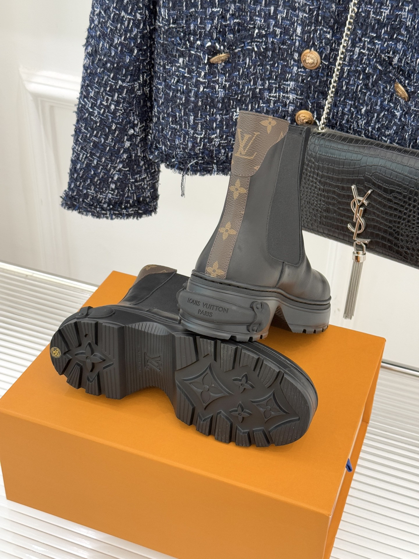 UA LV Squad Chelsea Ankle Boot
