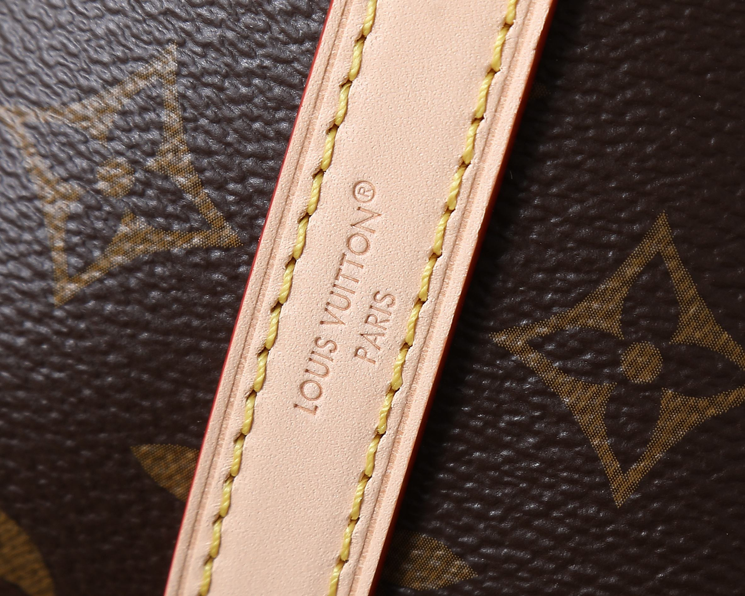 LV Multipass M27825 30x26x10cm